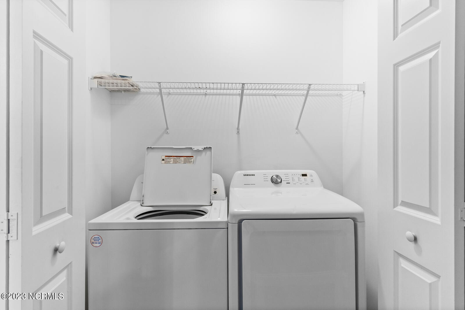 100552237 | Photo 25