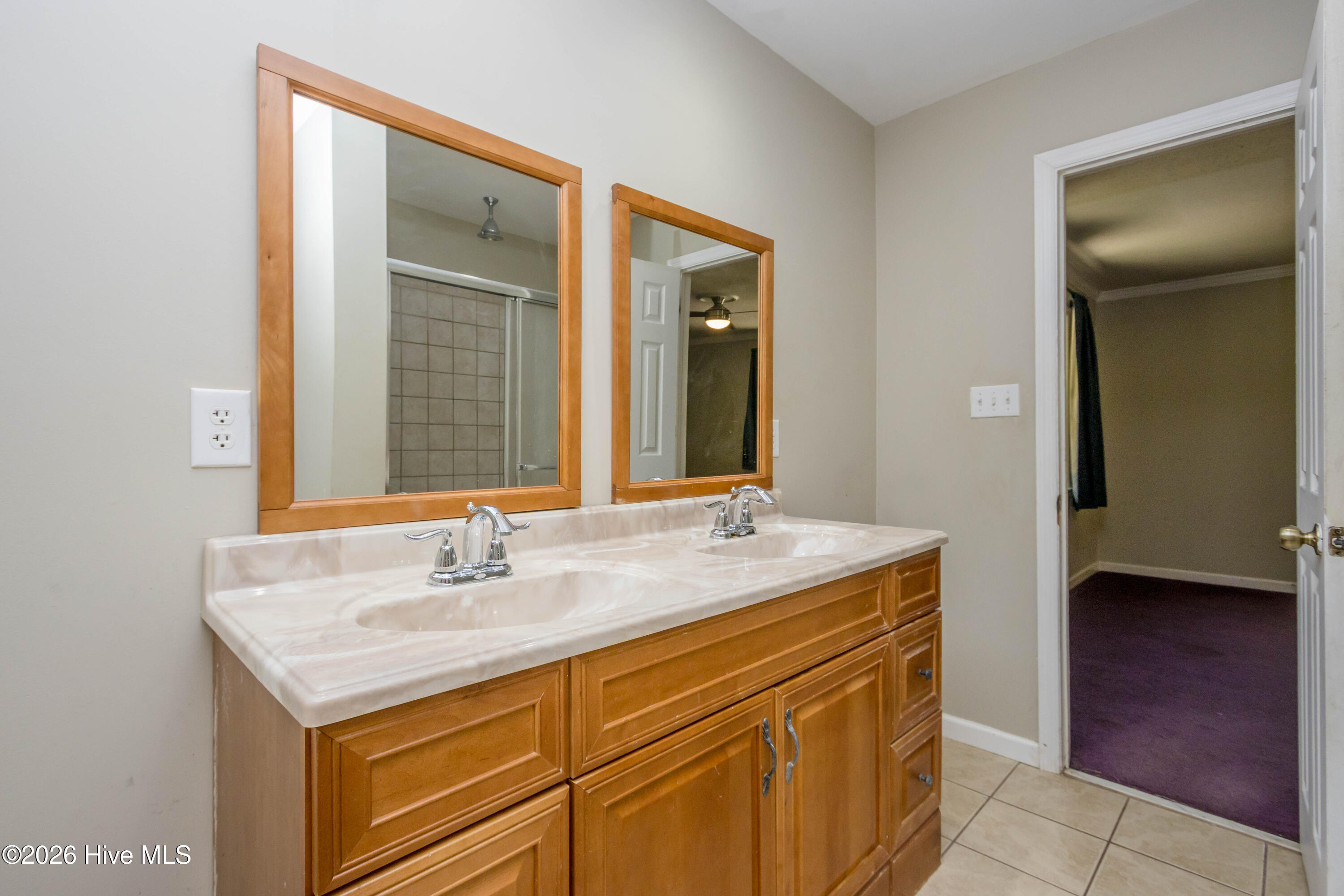 Owner's Bathroom
