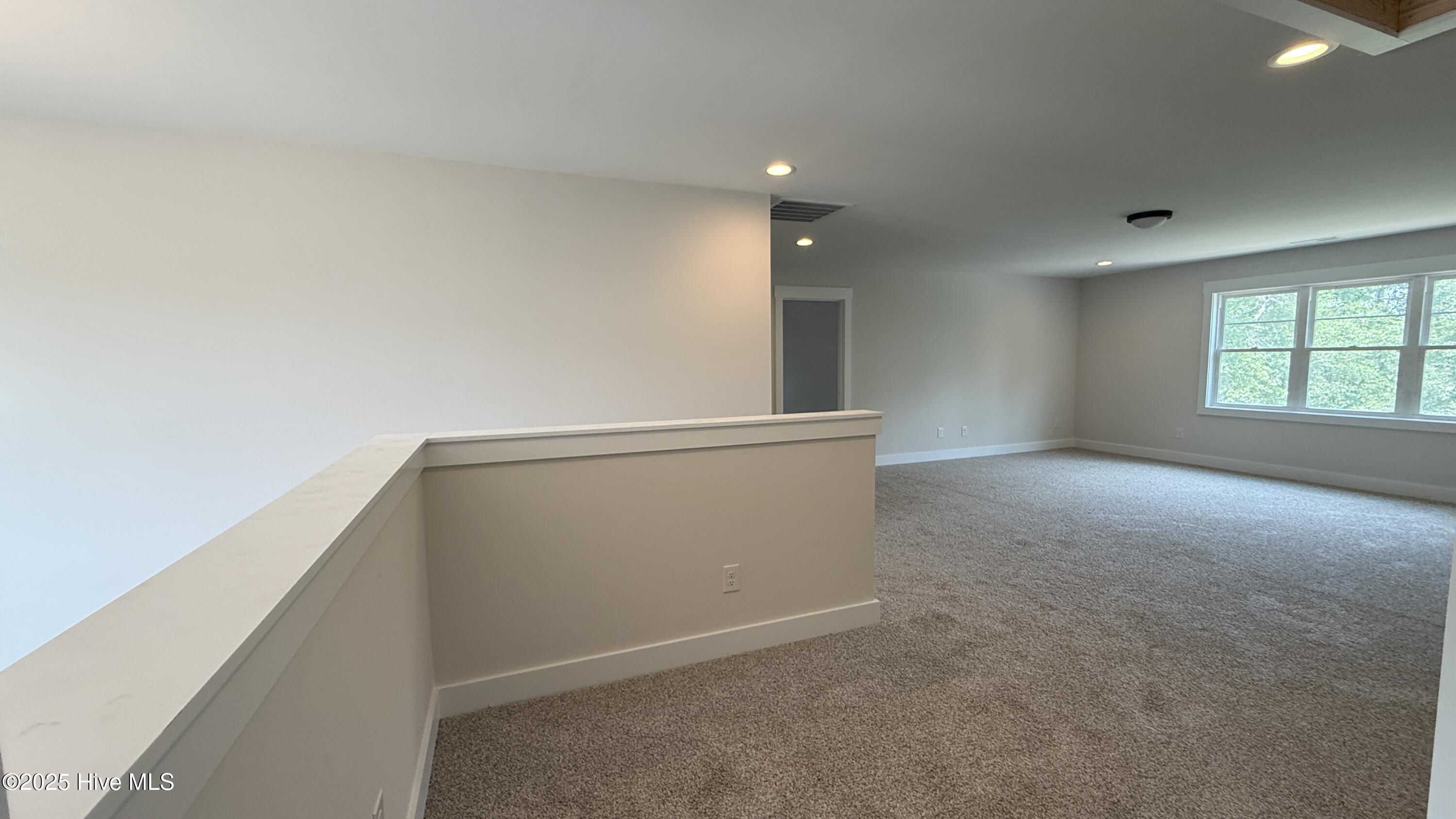 100500370 | Photo 19