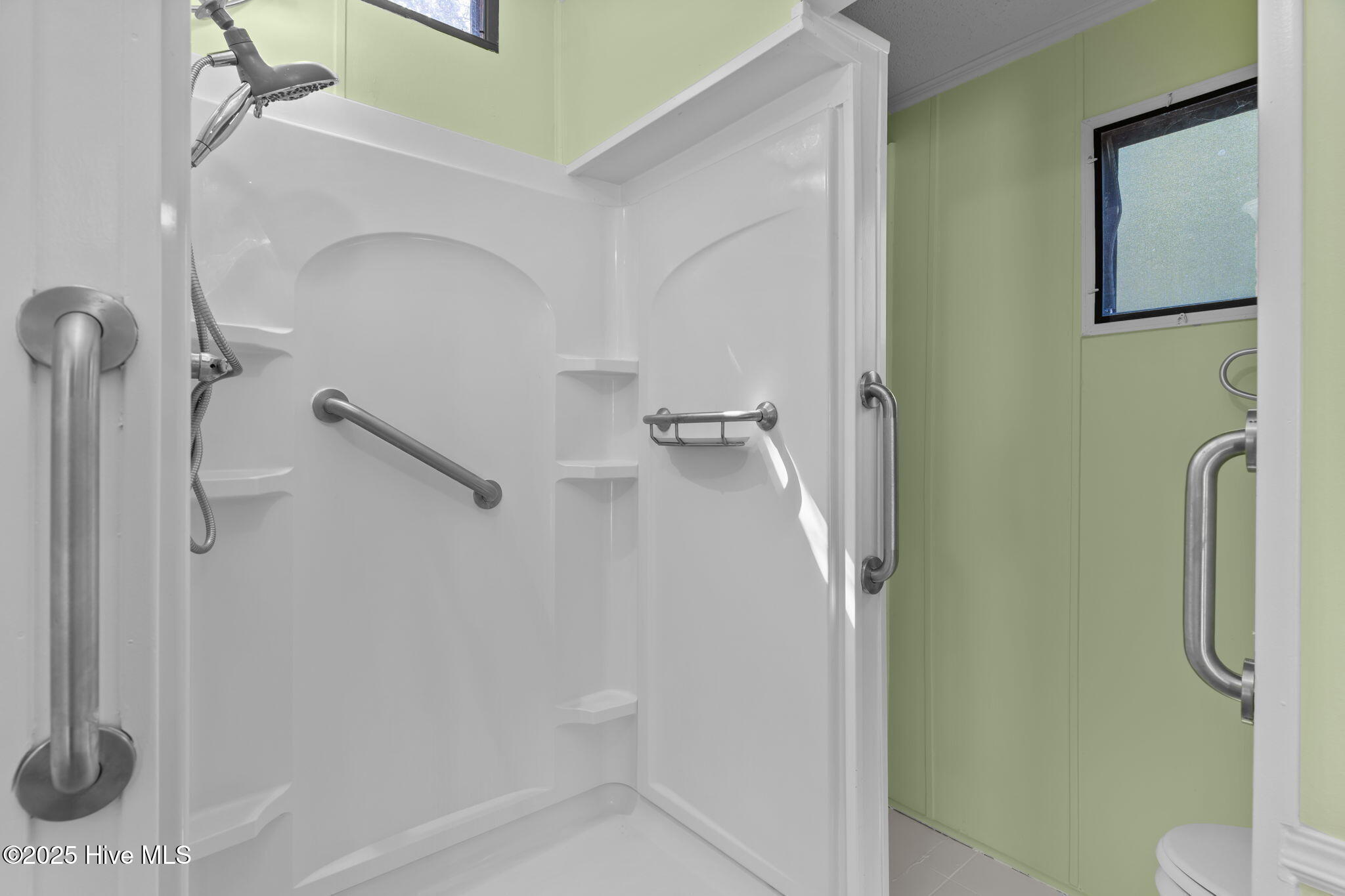 100531934 | Photo 14