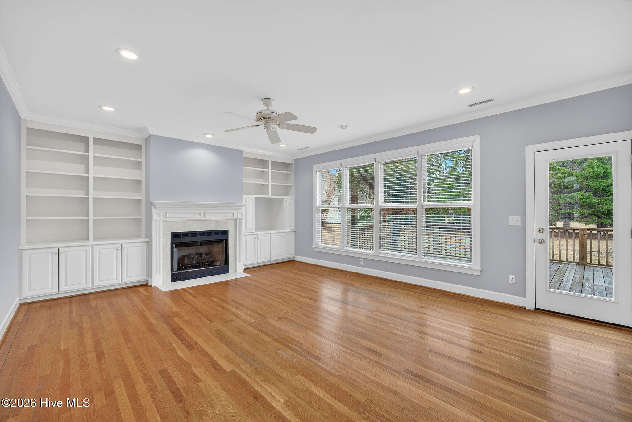 100551519 | Photo 11