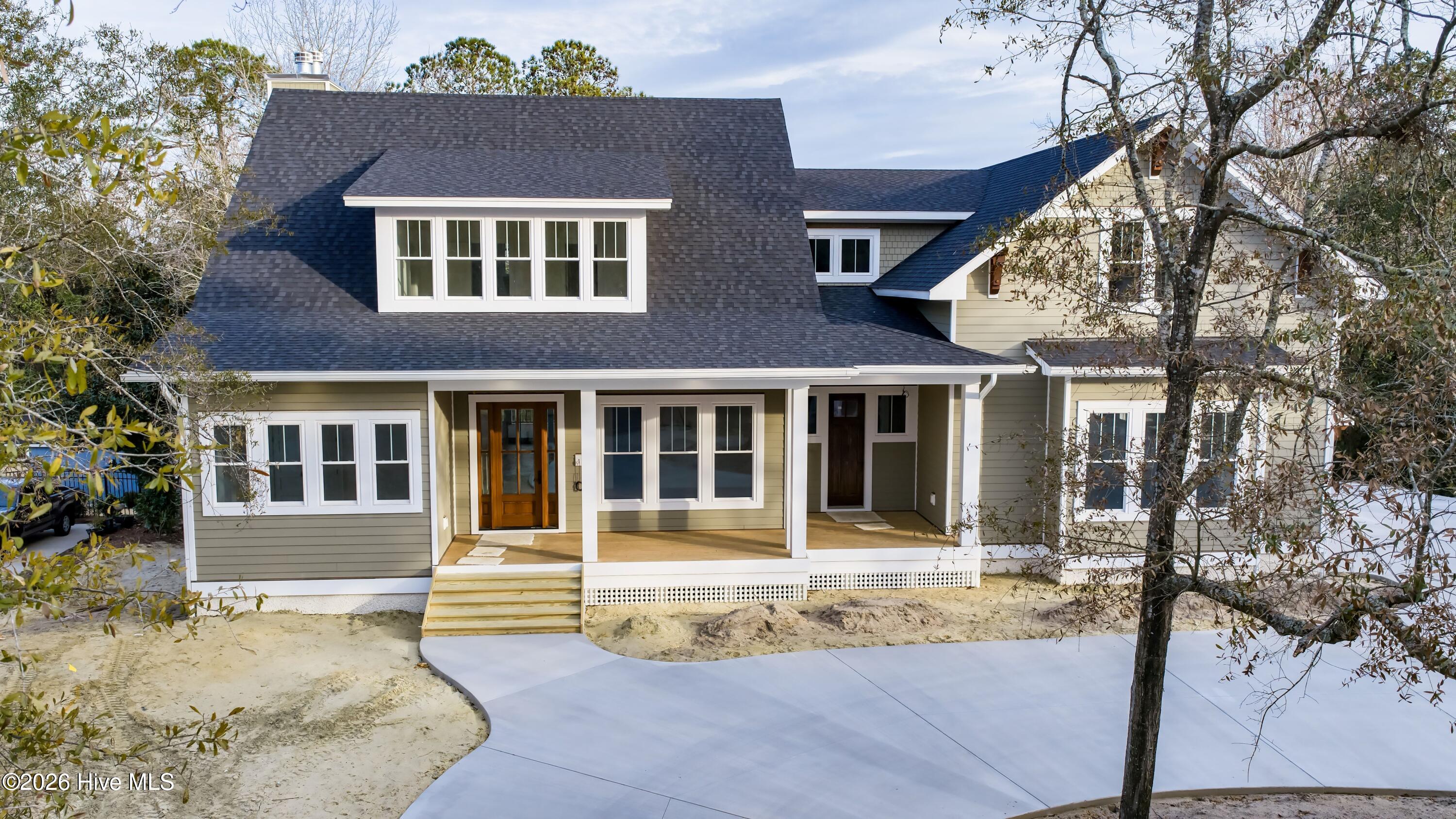 100553648 | Photo 62