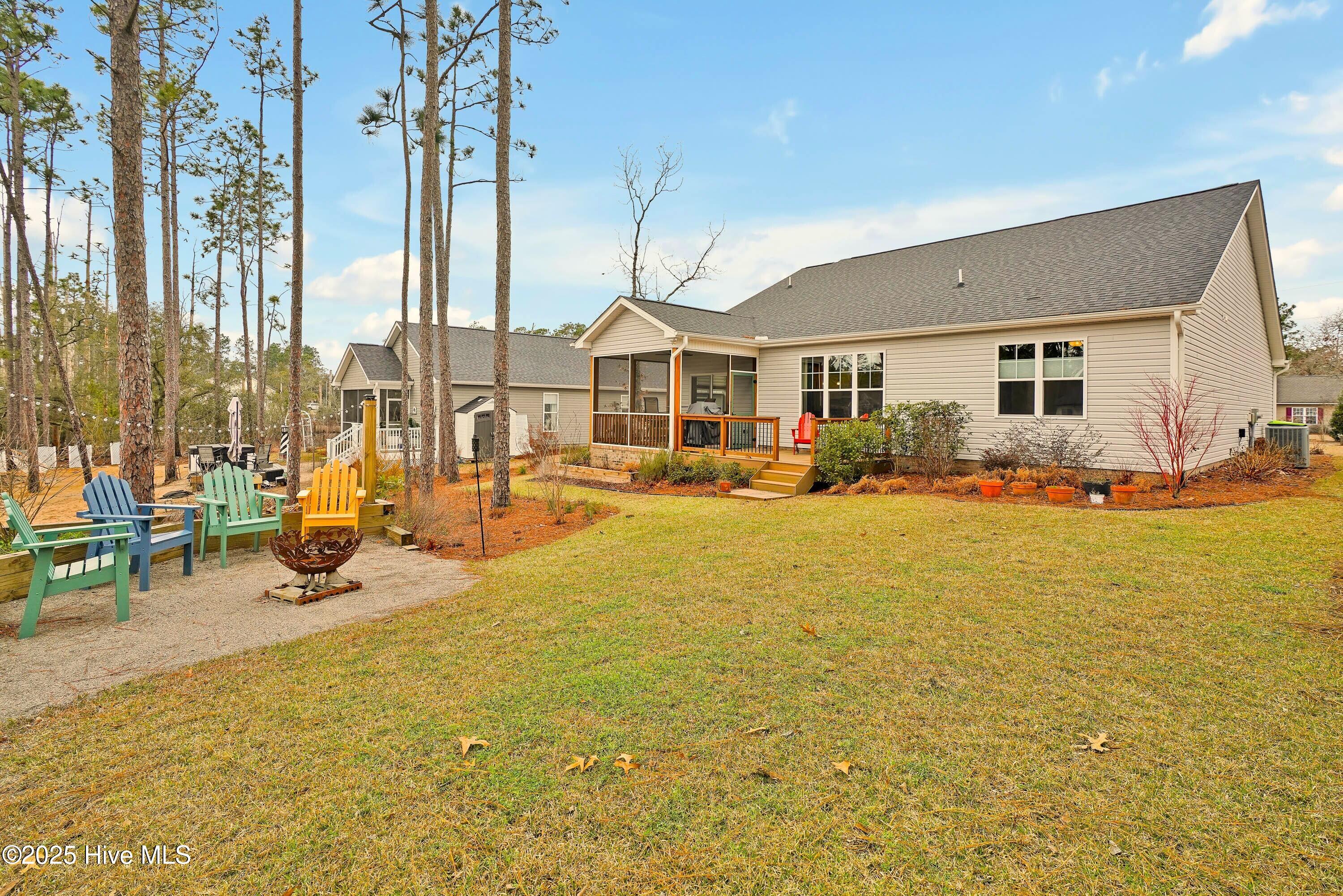 100545300 | Photo 16