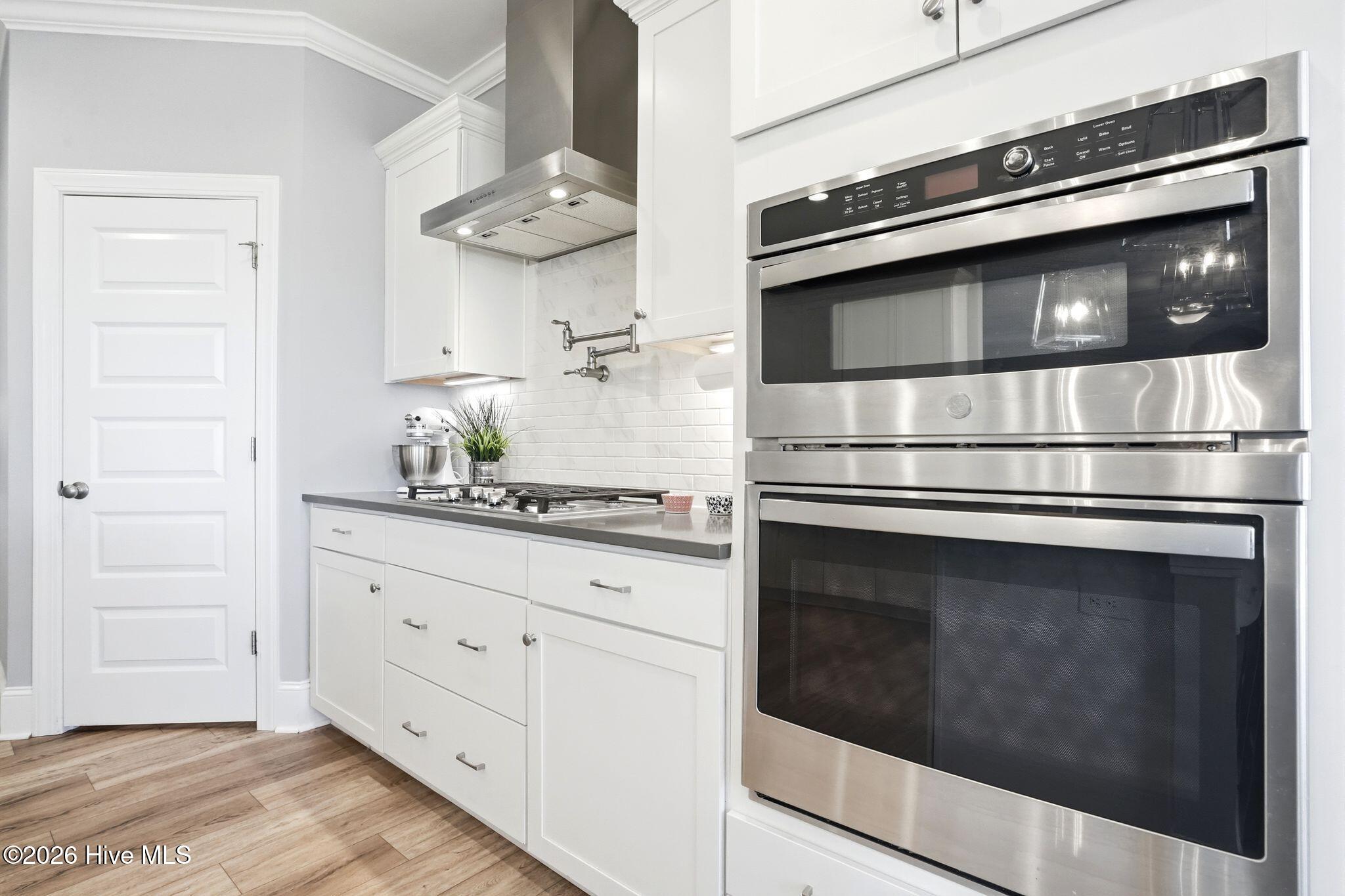 100563287 | Photo 34