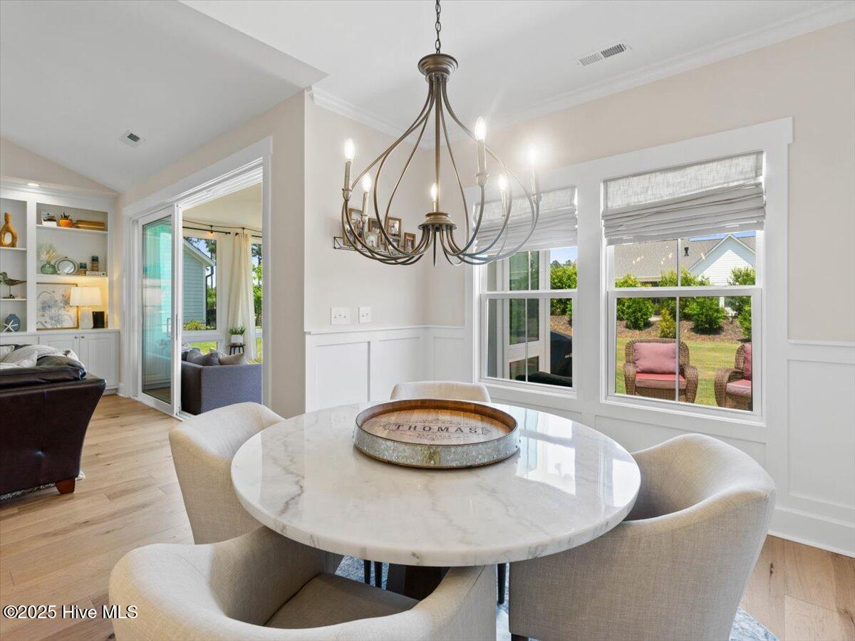 100516442 | Photo 12