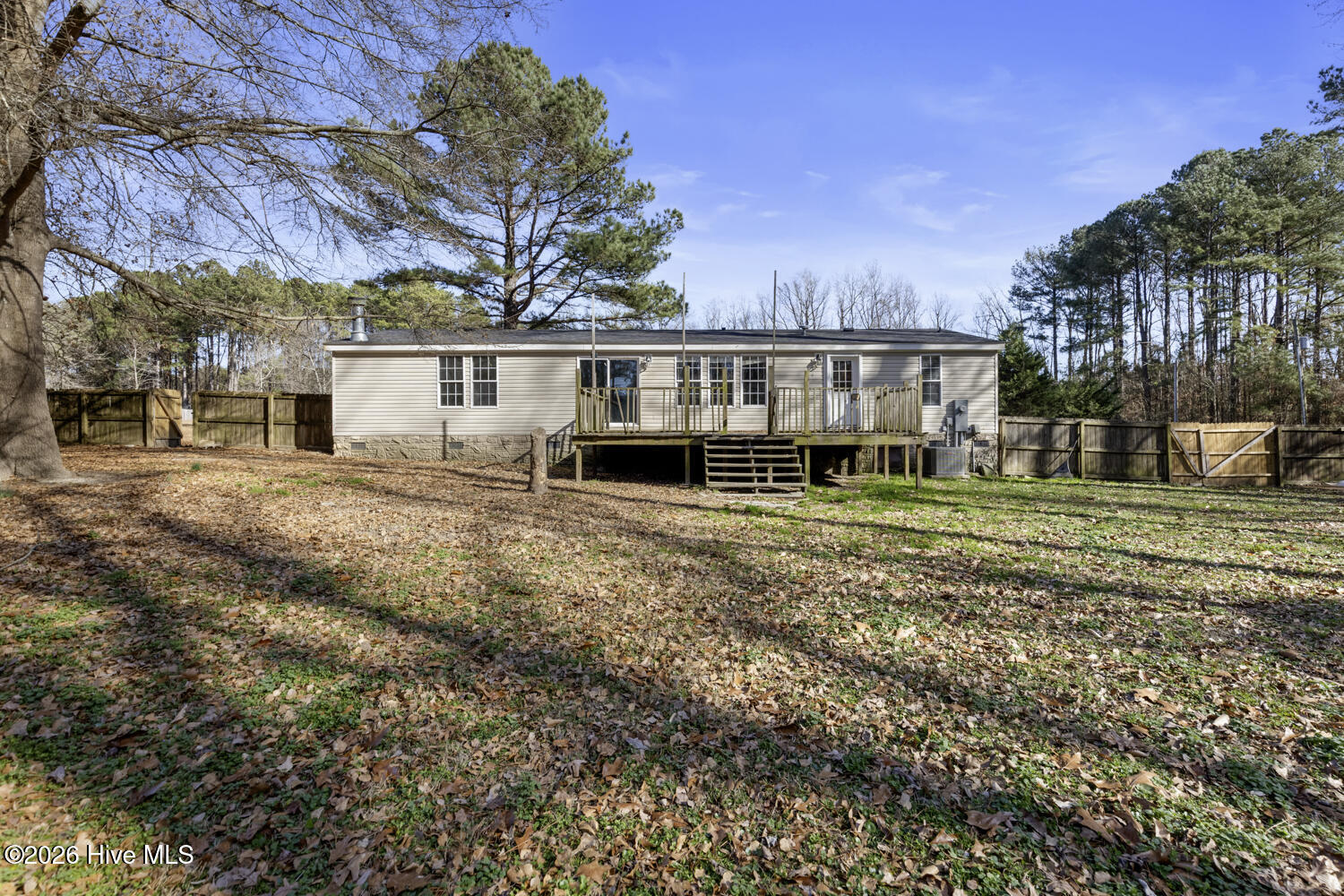 100550172 | Photo 26