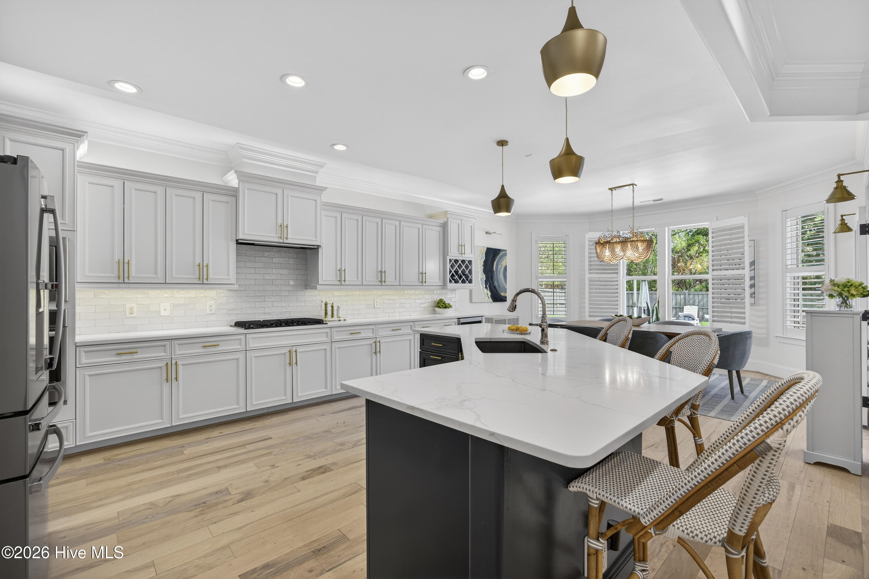 100564665 | Photo 10