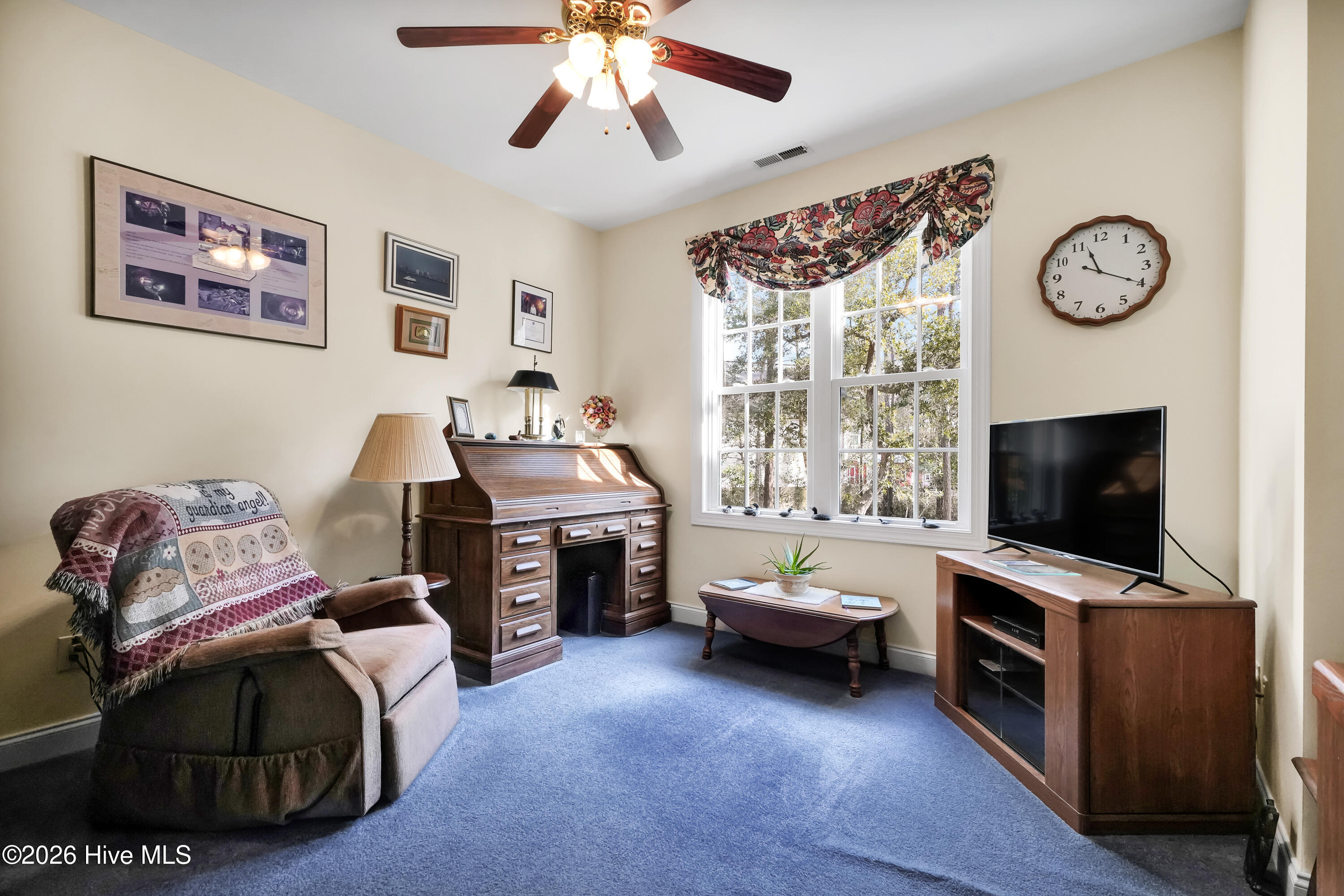 100549452 | Photo 23