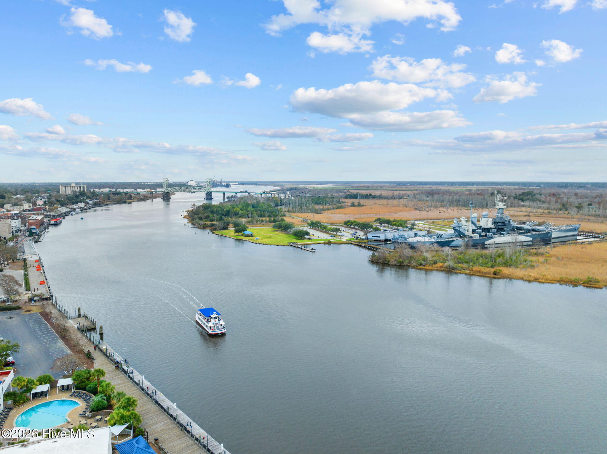 100565283 | Photo 73