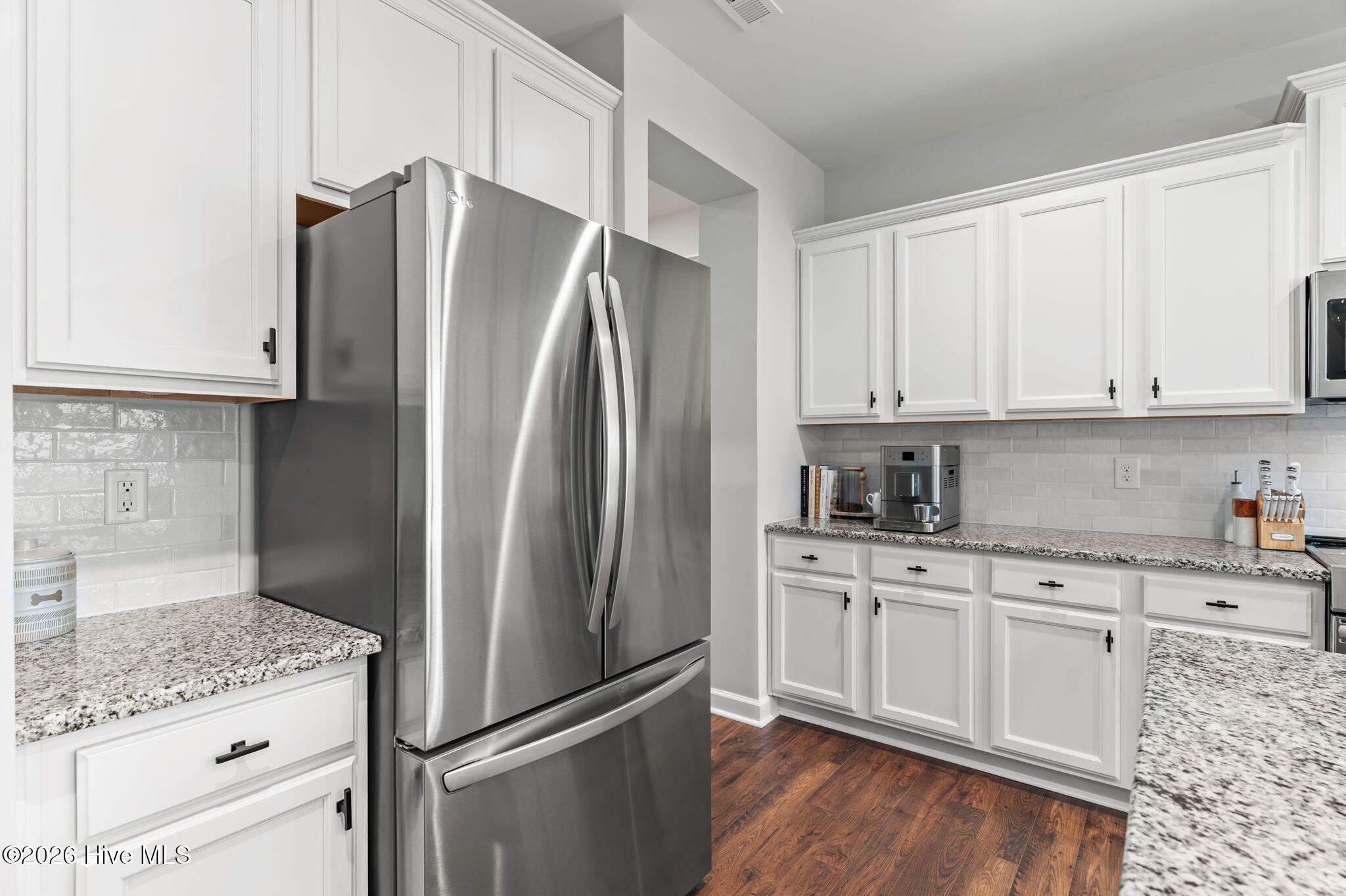 100557383 | Photo 13