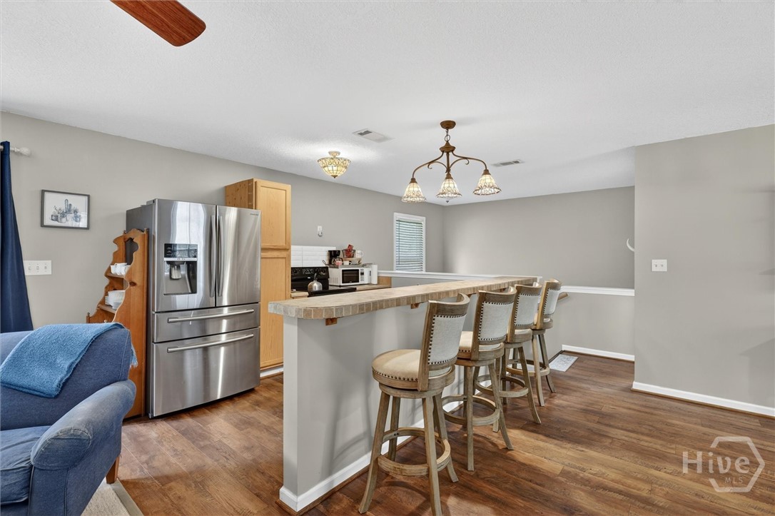 Garage Apartment kitchen/bartop