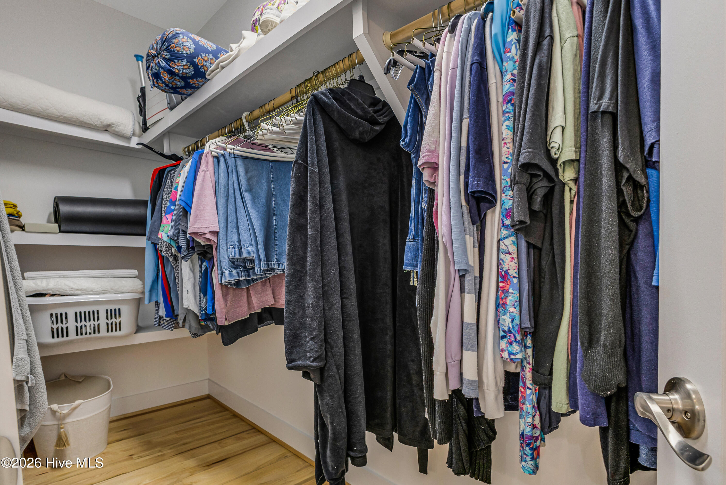 100554895 | Photo 22