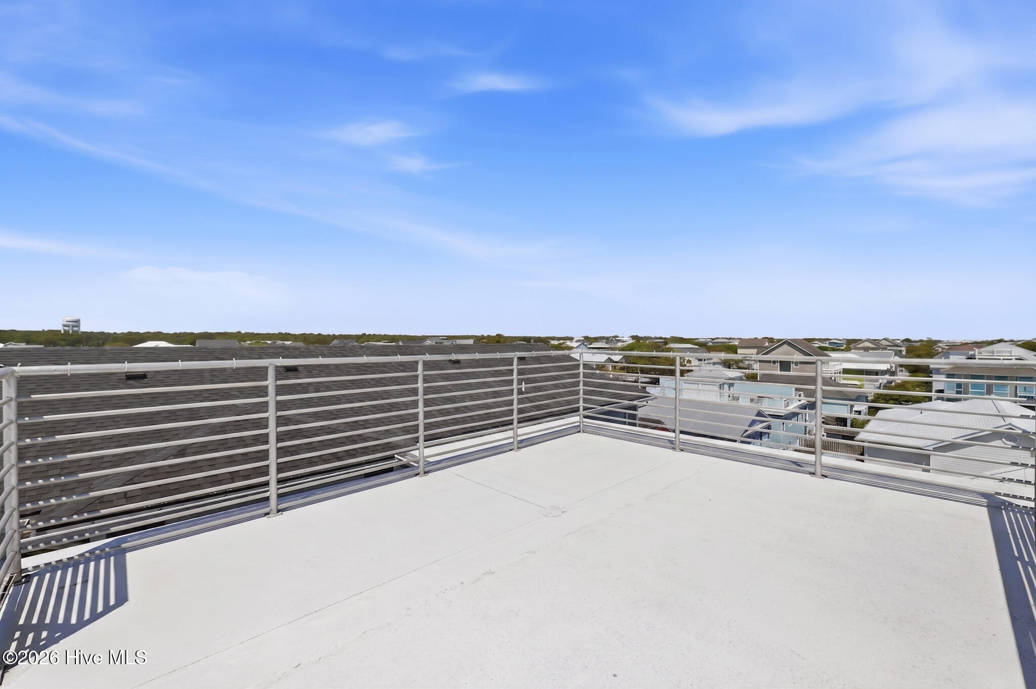 100568408 | Photo 46