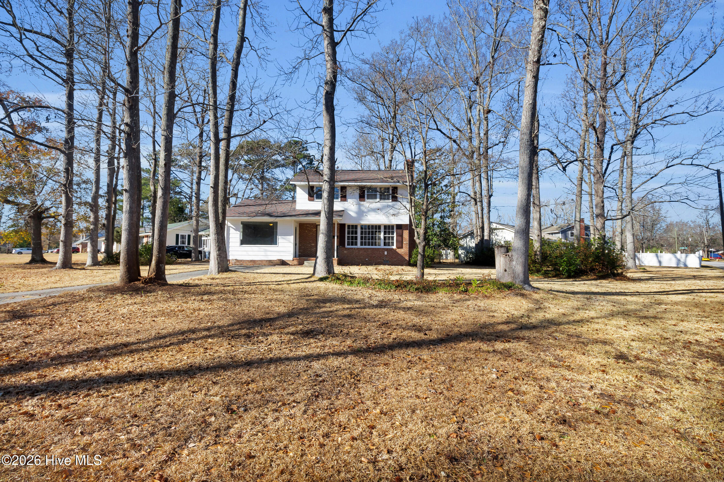 100547330 | Photo 32