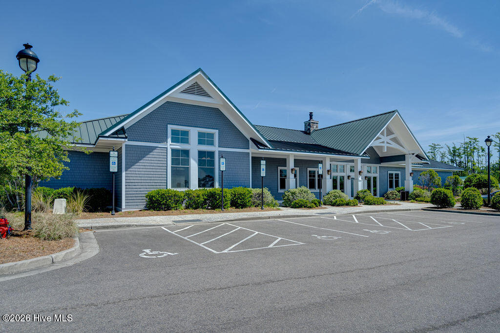 100556819 | Photo 70