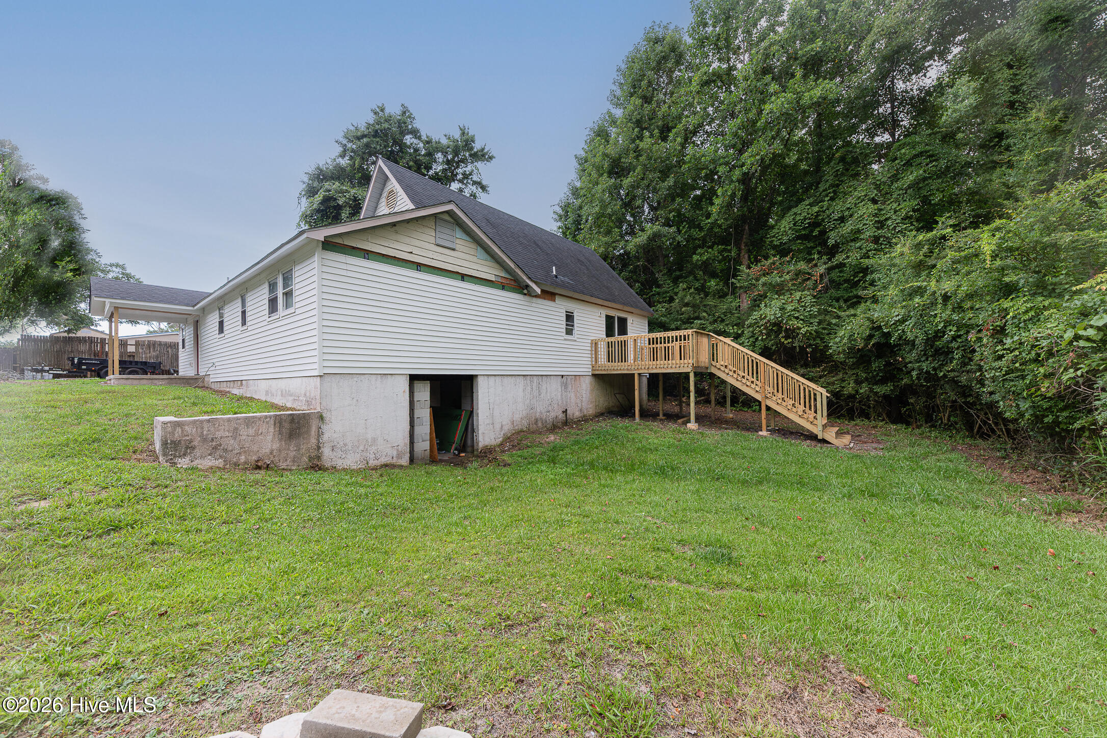 175 Peninsula Manor Road,Hubert
