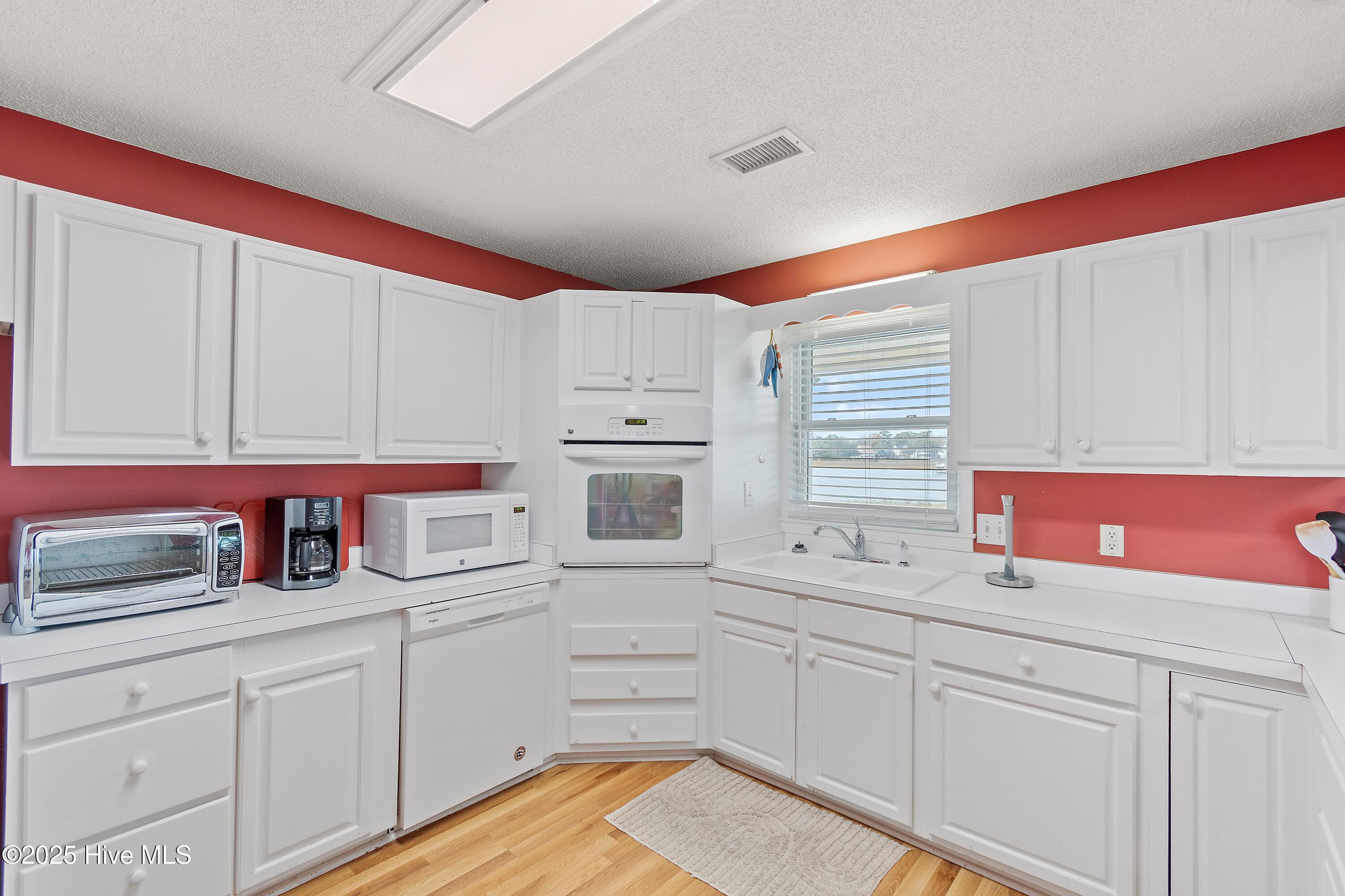 100543177 | Photo 20