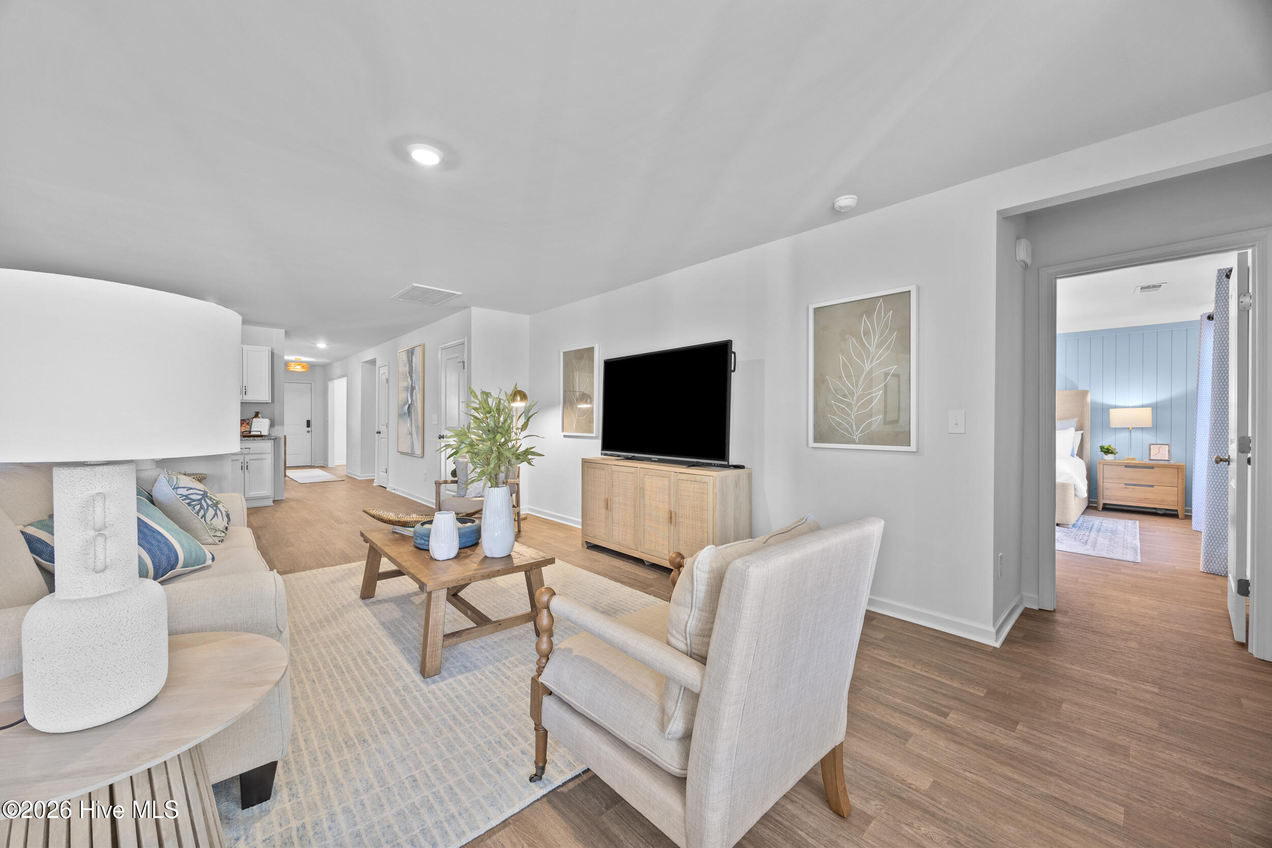 100553151 | Photo 11