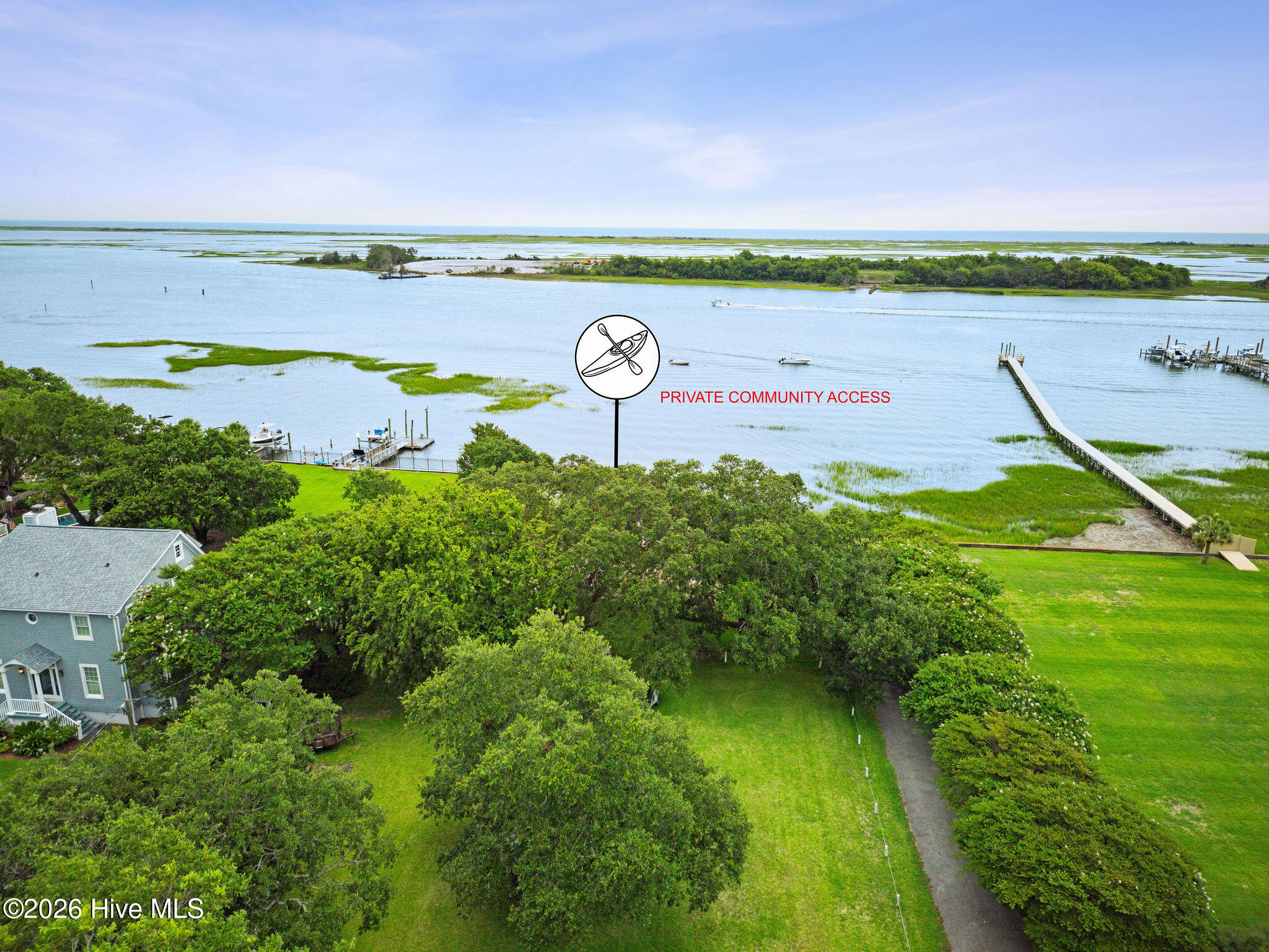 100570539 | Photo 47