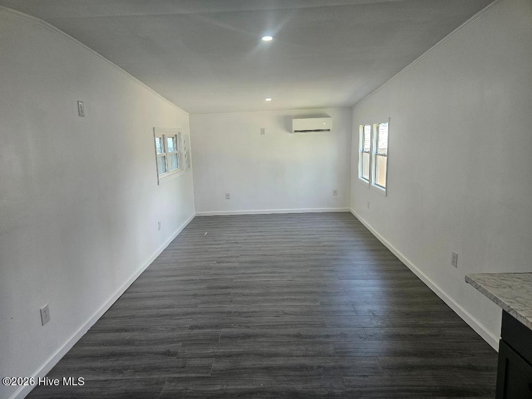 100569562 | Photo 25