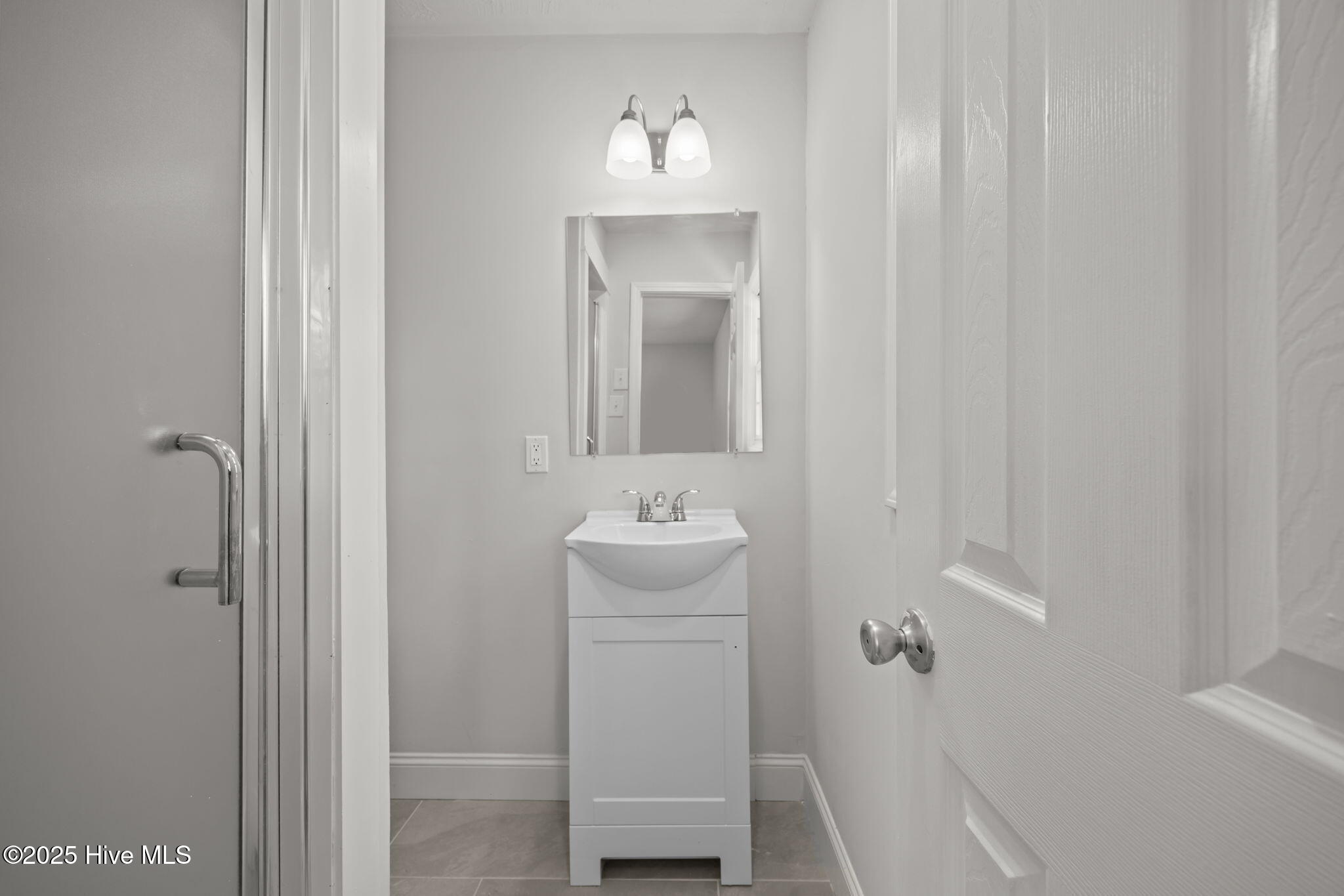 100544874 | Photo 12