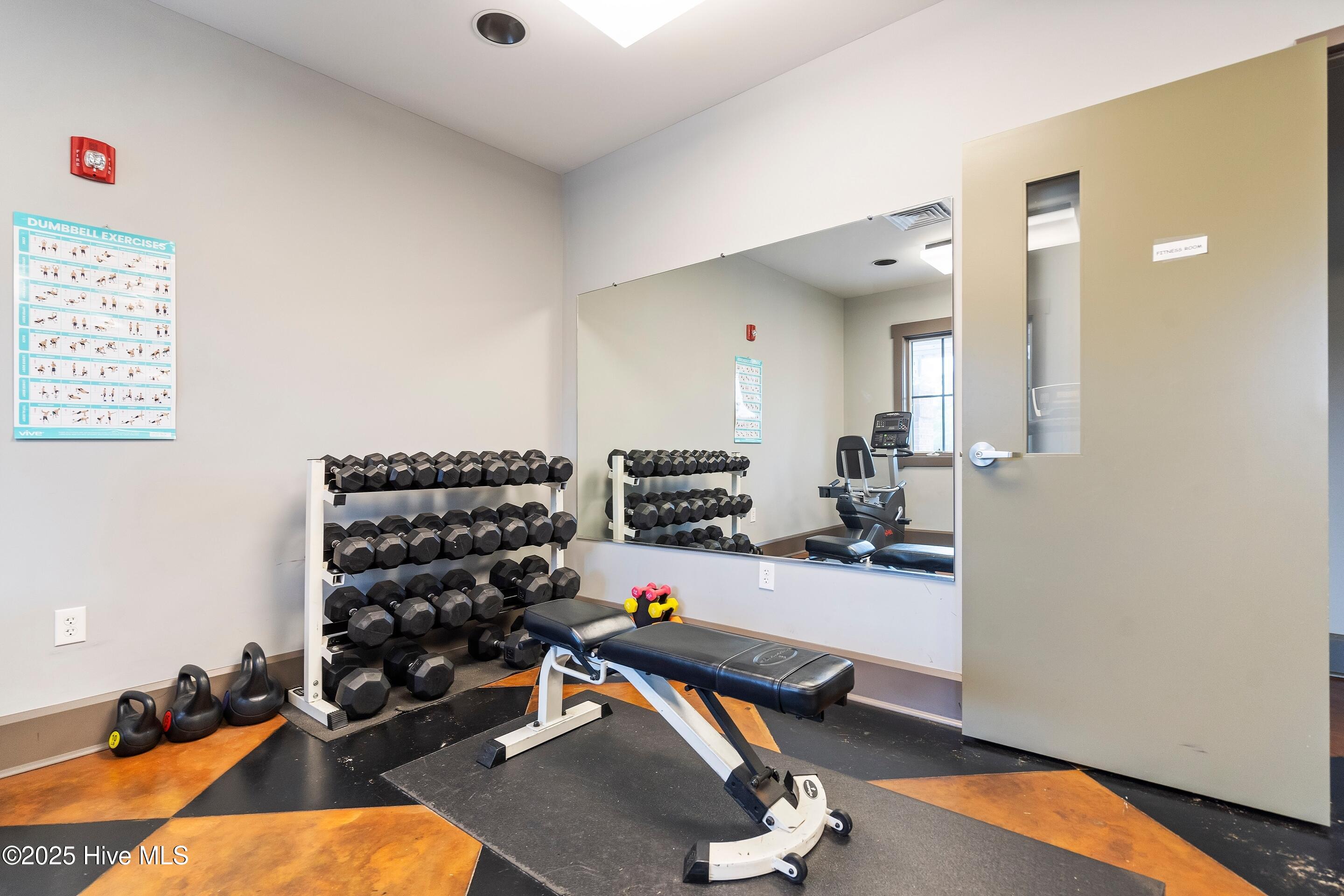 100522432 | Photo 81