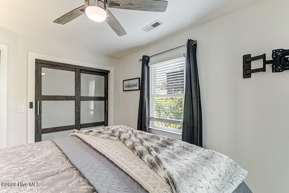 100557542 | Photo 27