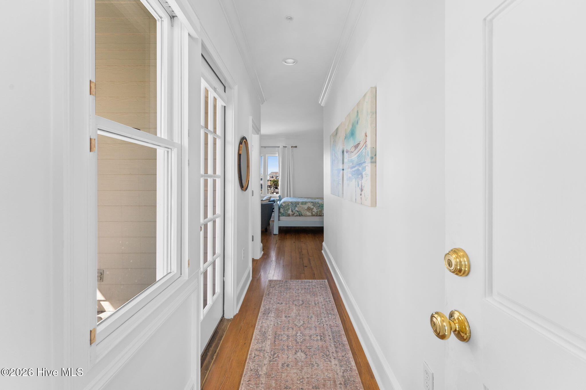 100560086 | Photo 33