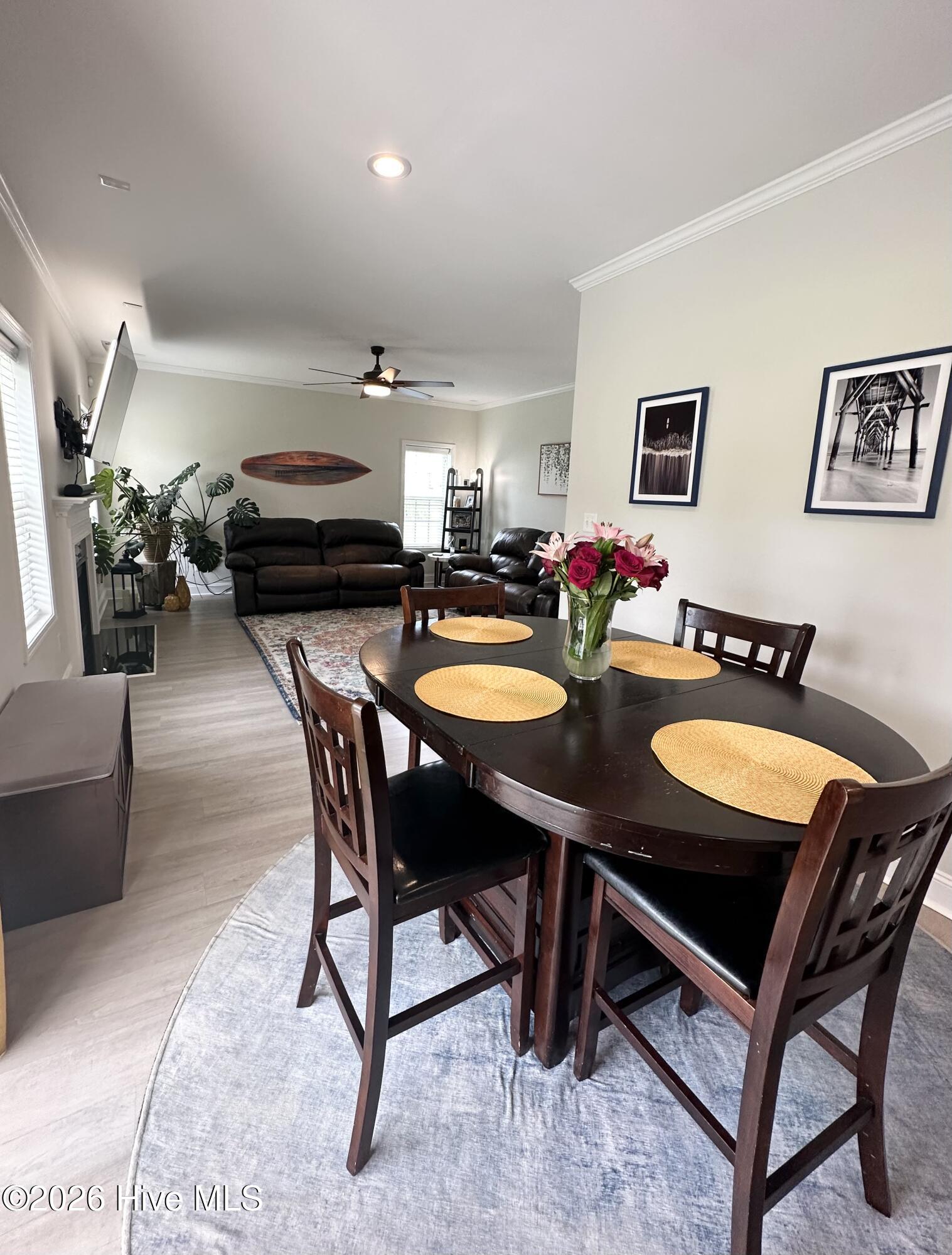 100563138 | Photo 11