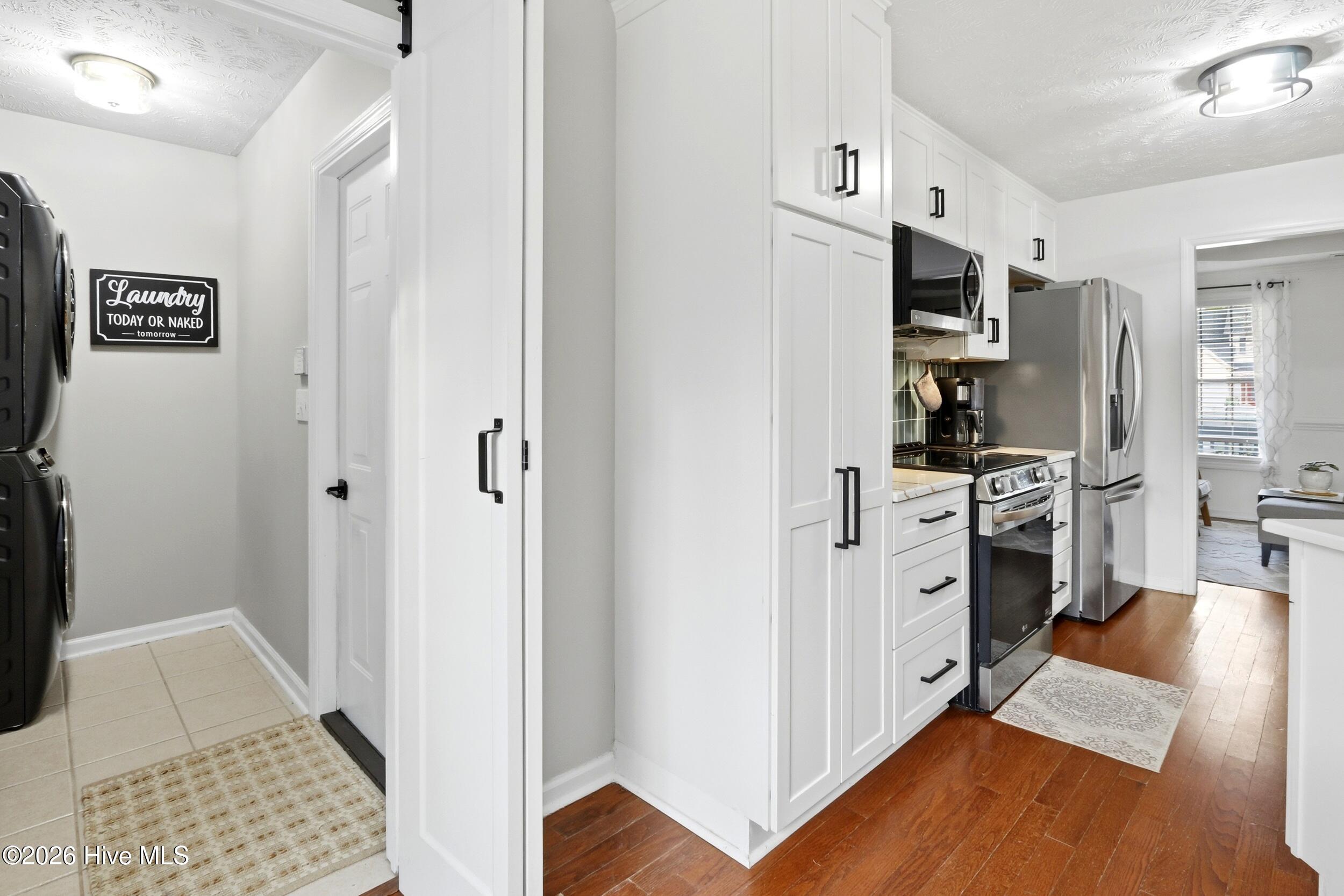 100551374 | Photo 30