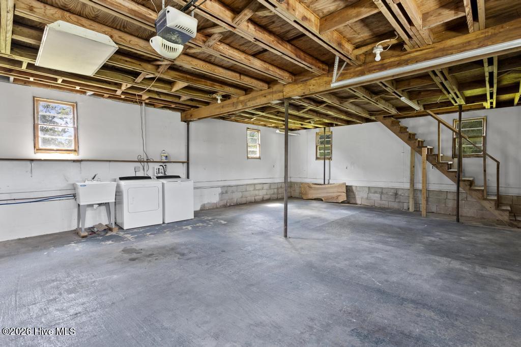 100567608 | Photo 20