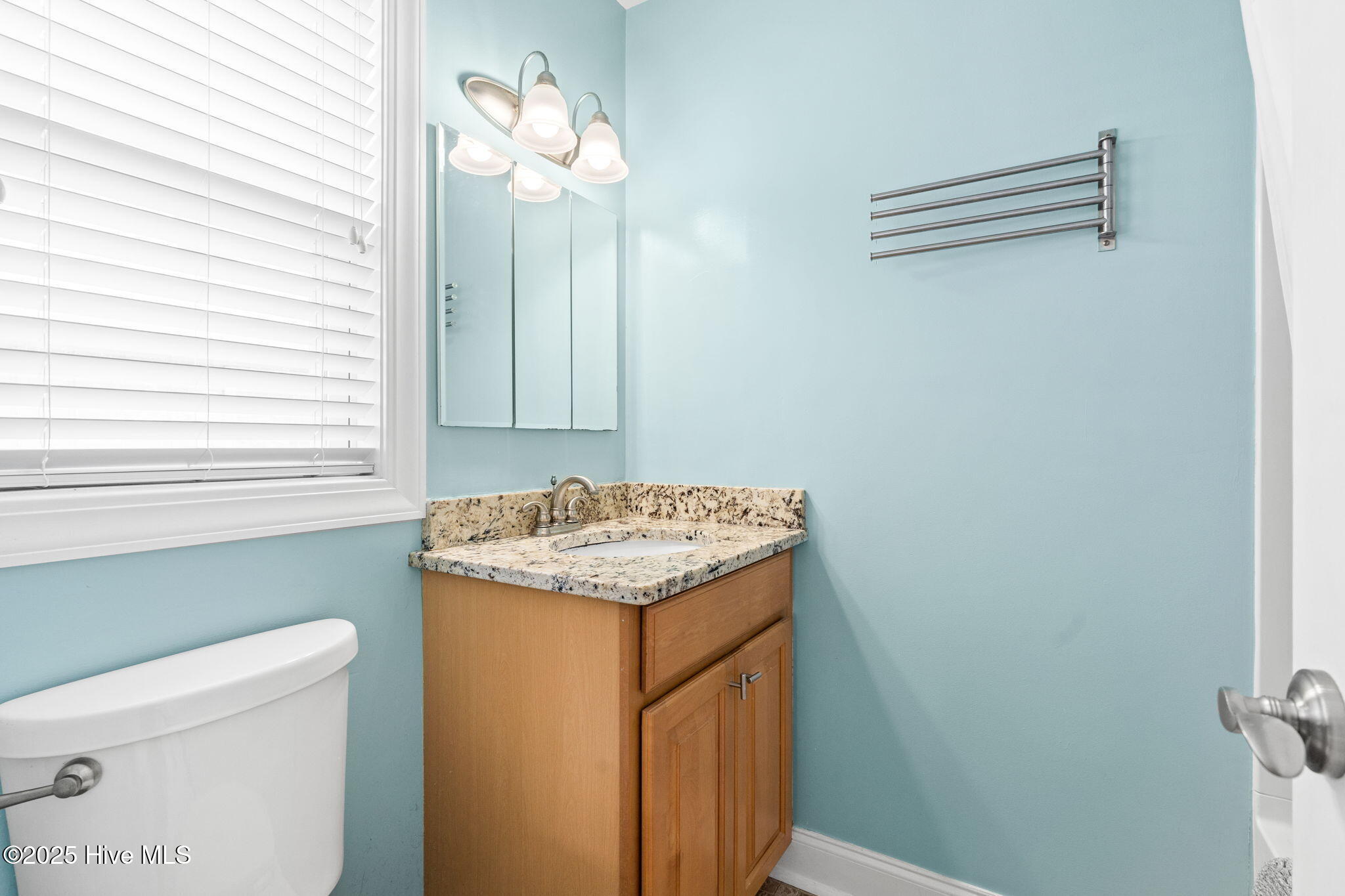 100544859 | Photo 25