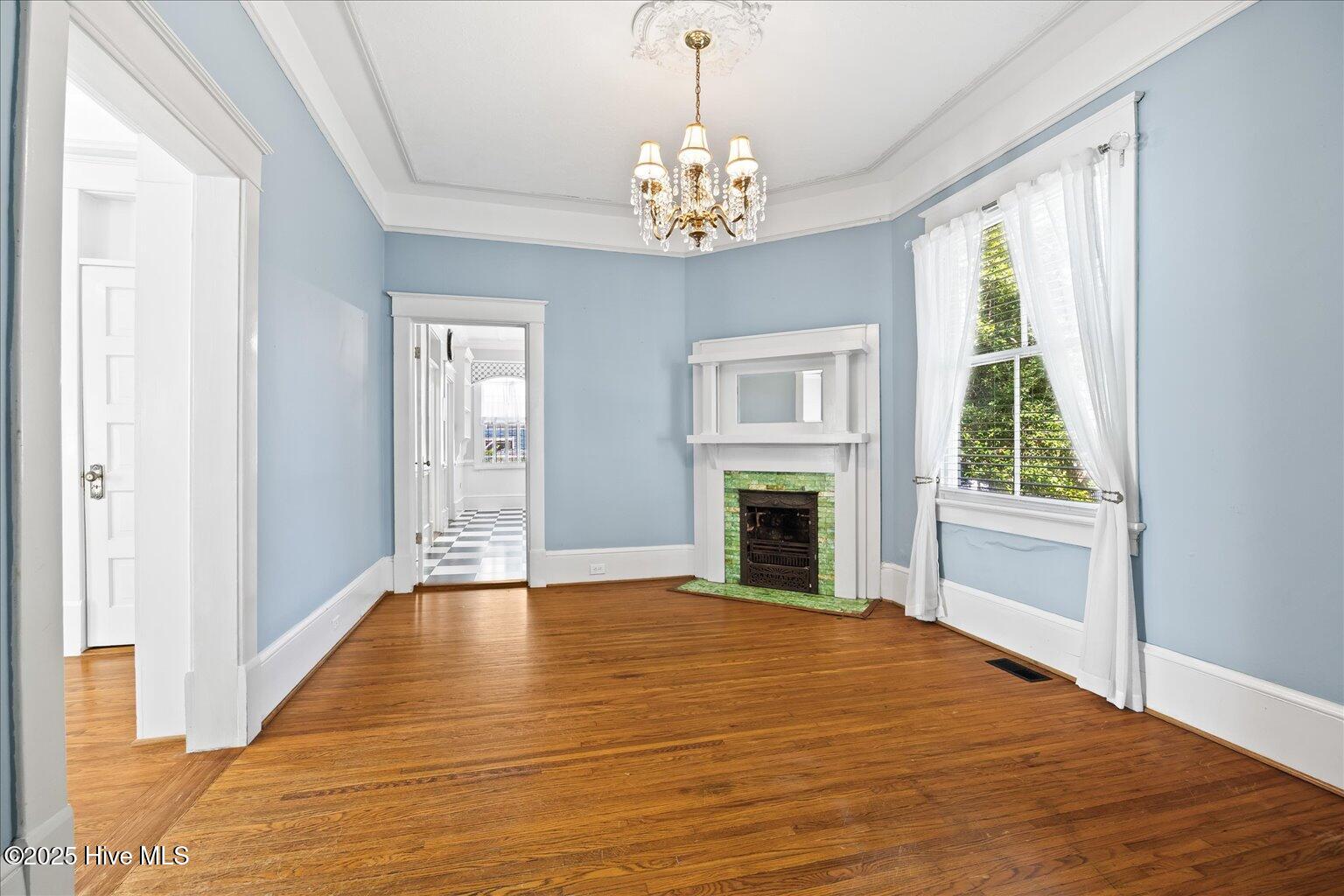 100529930 | Photo 34