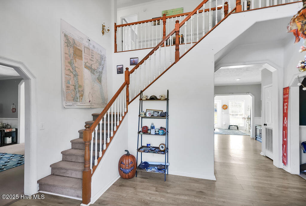 100537845 | Photo 20