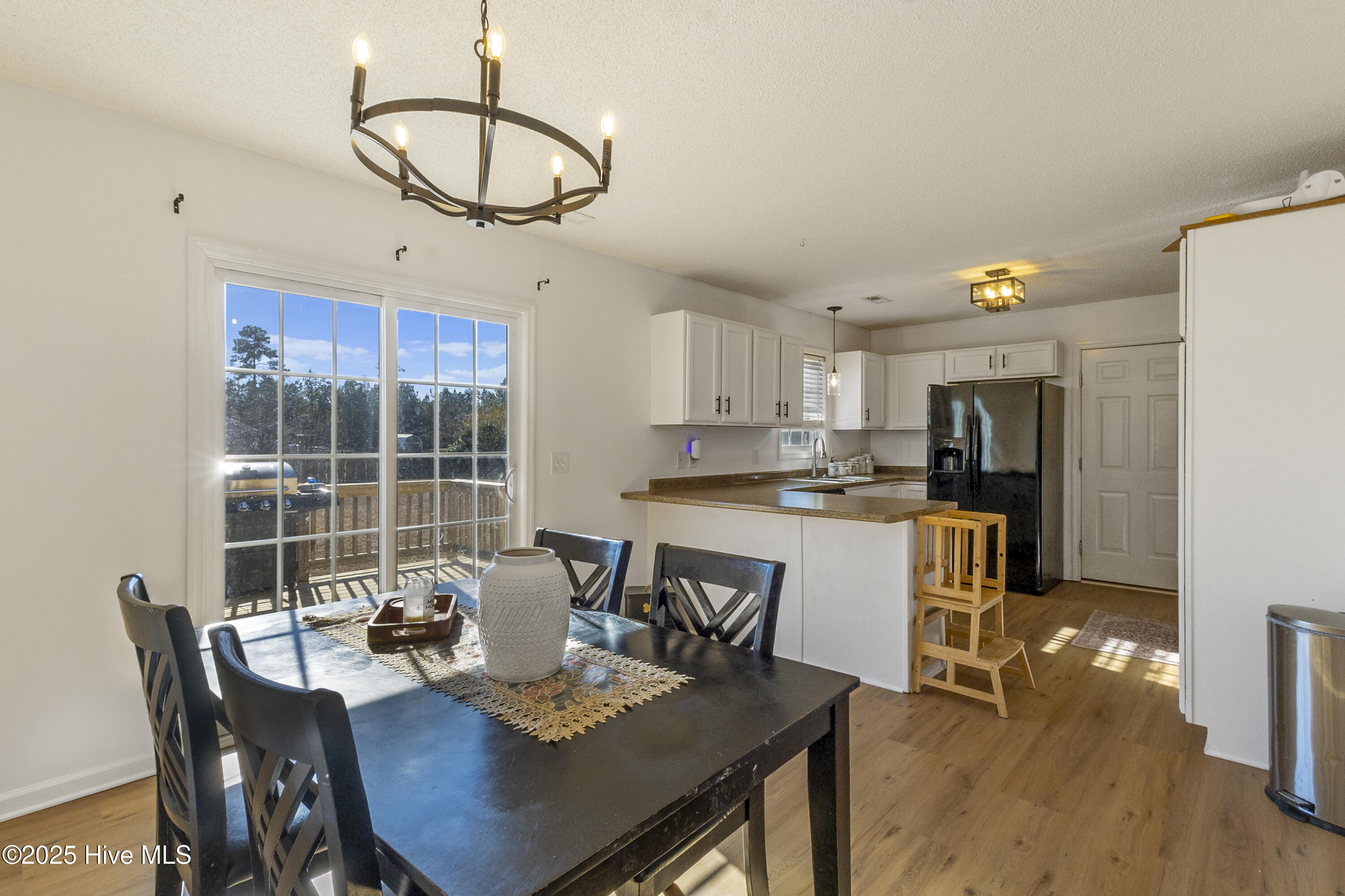 100545933 | Photo 18