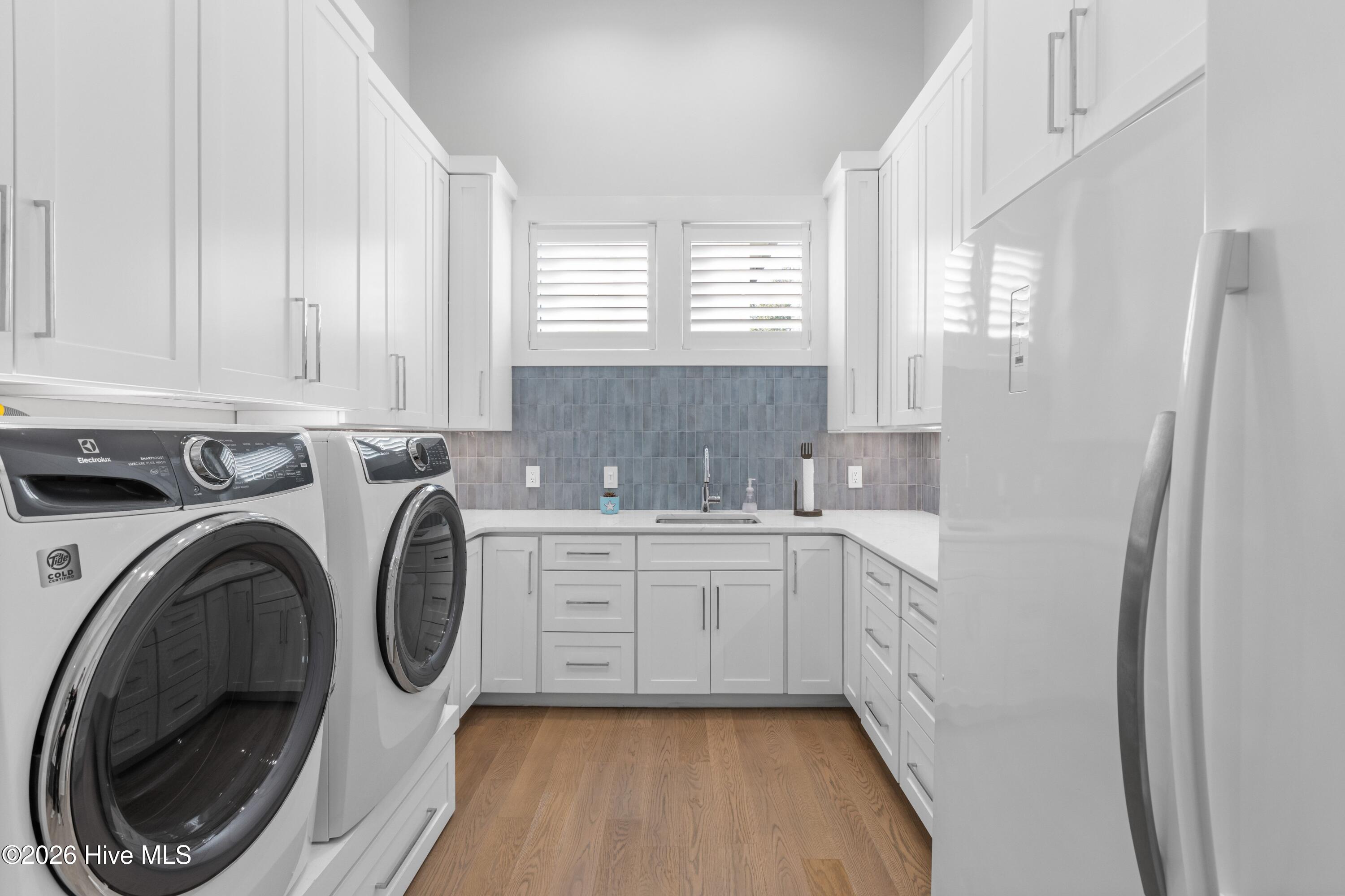 100556008 | Photo 25