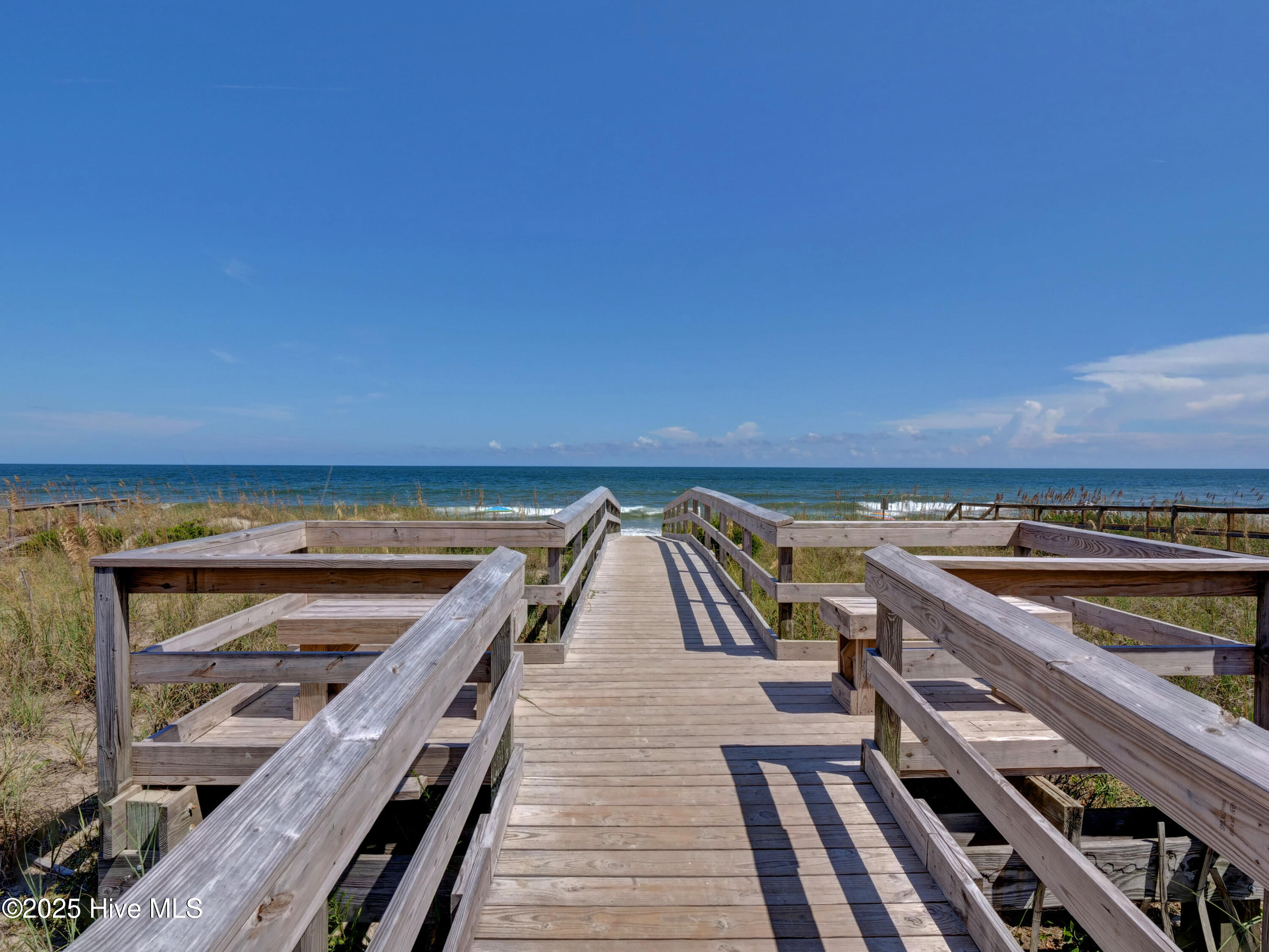 100545866 | Photo 40