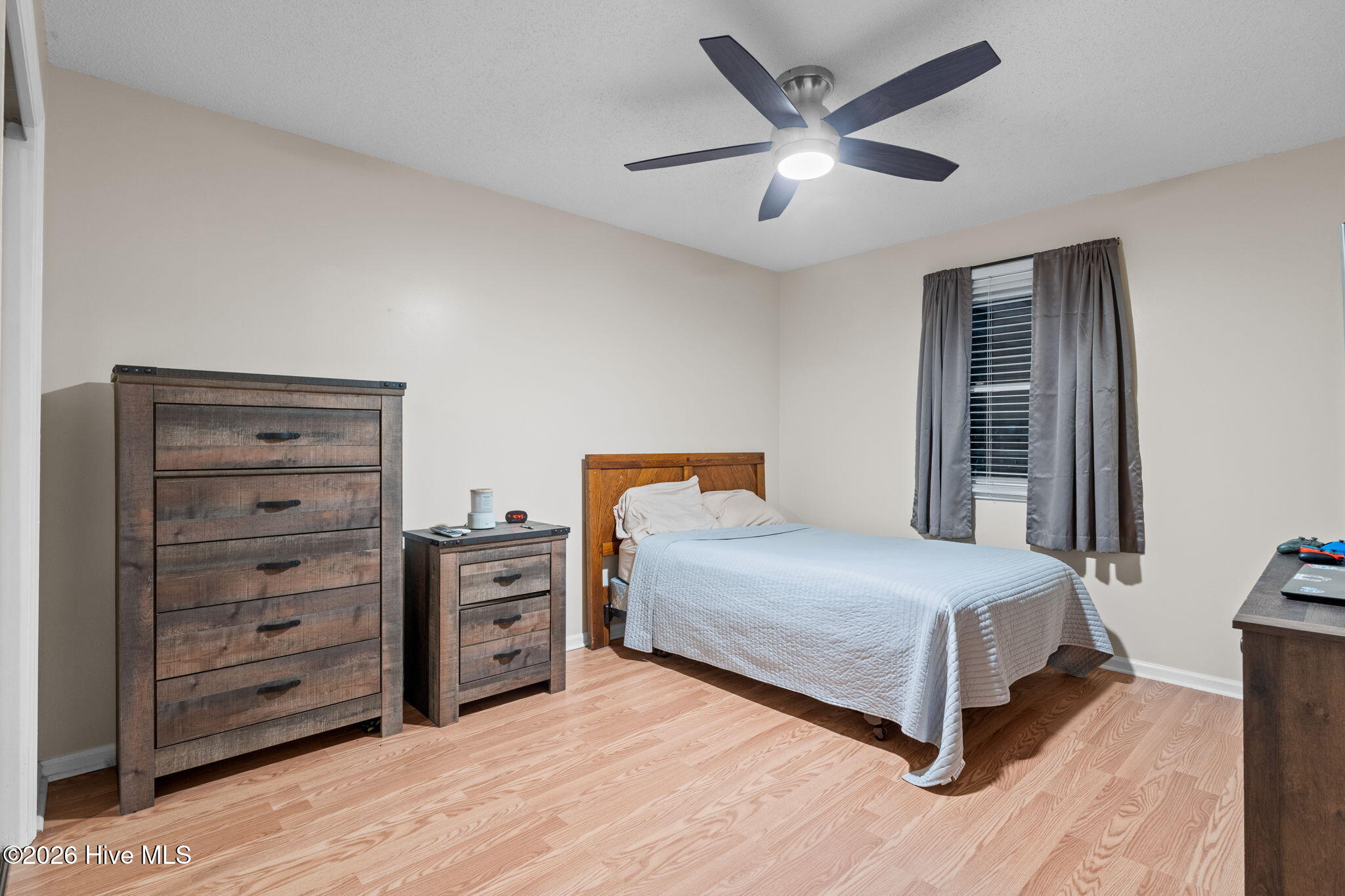 100562881 | Photo 24