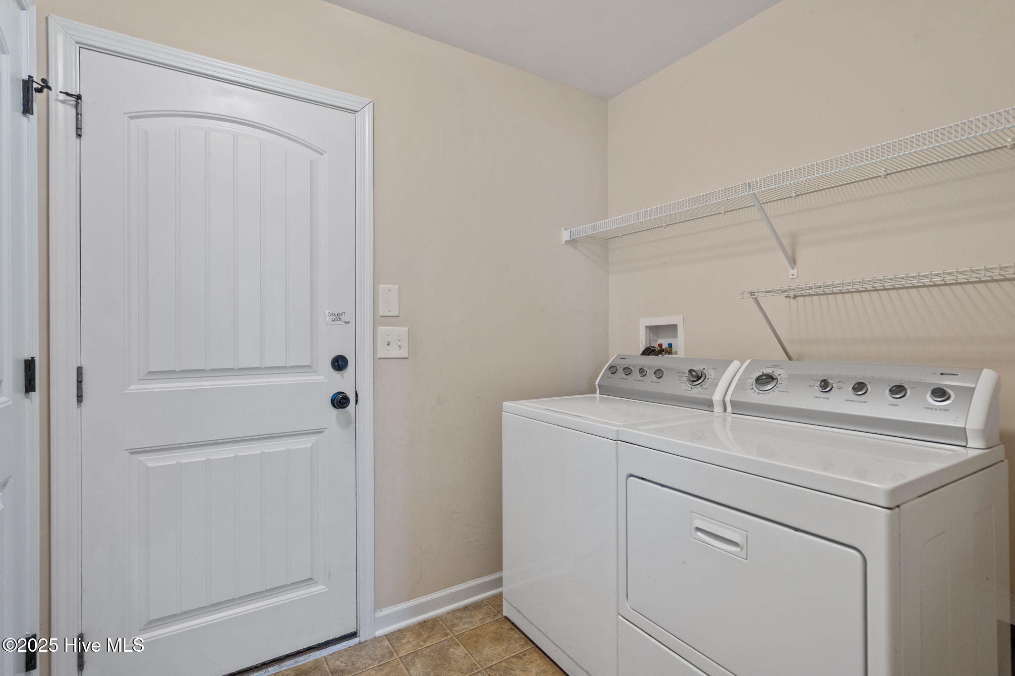 100544048 | Photo 24