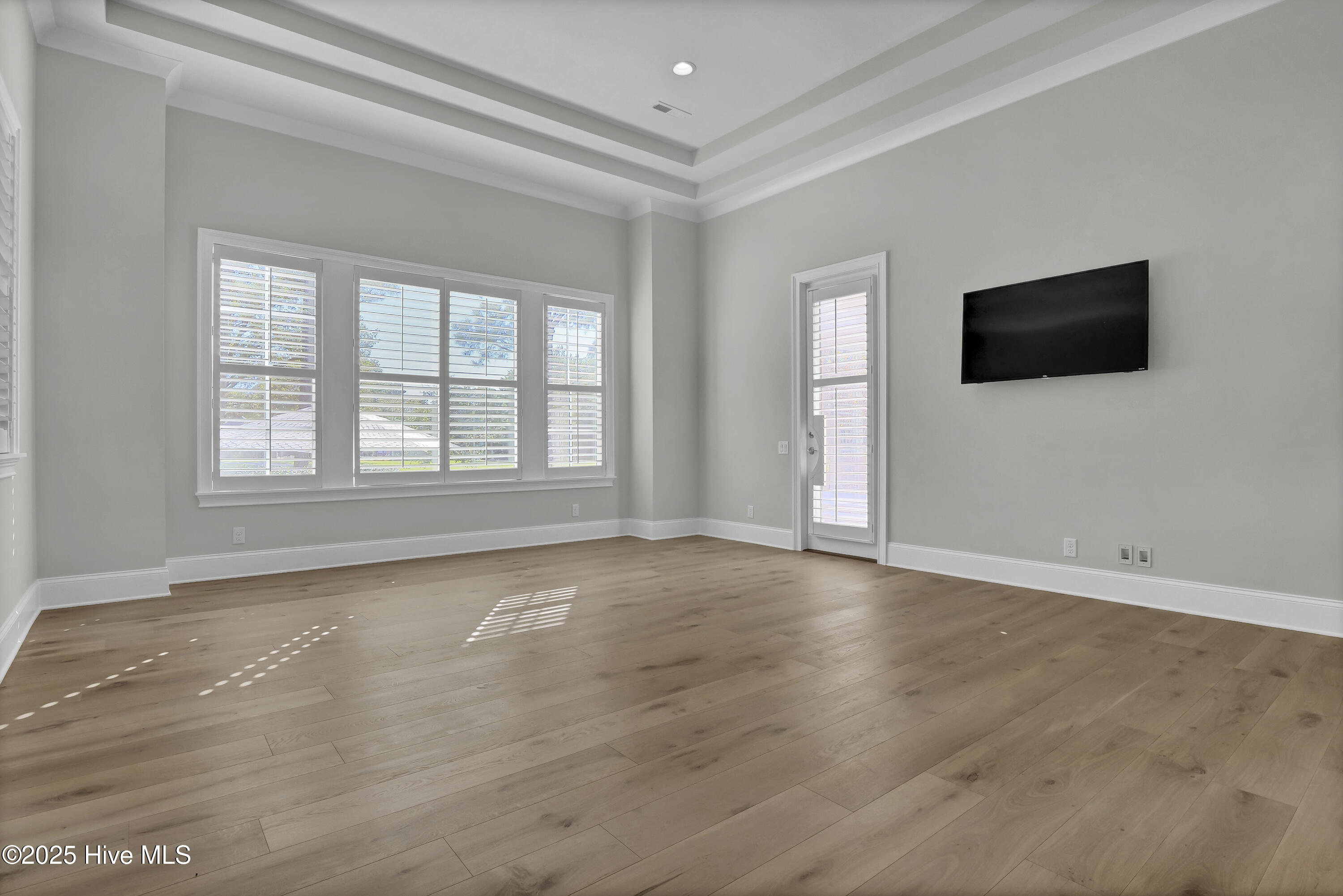 100538861 | Photo 30