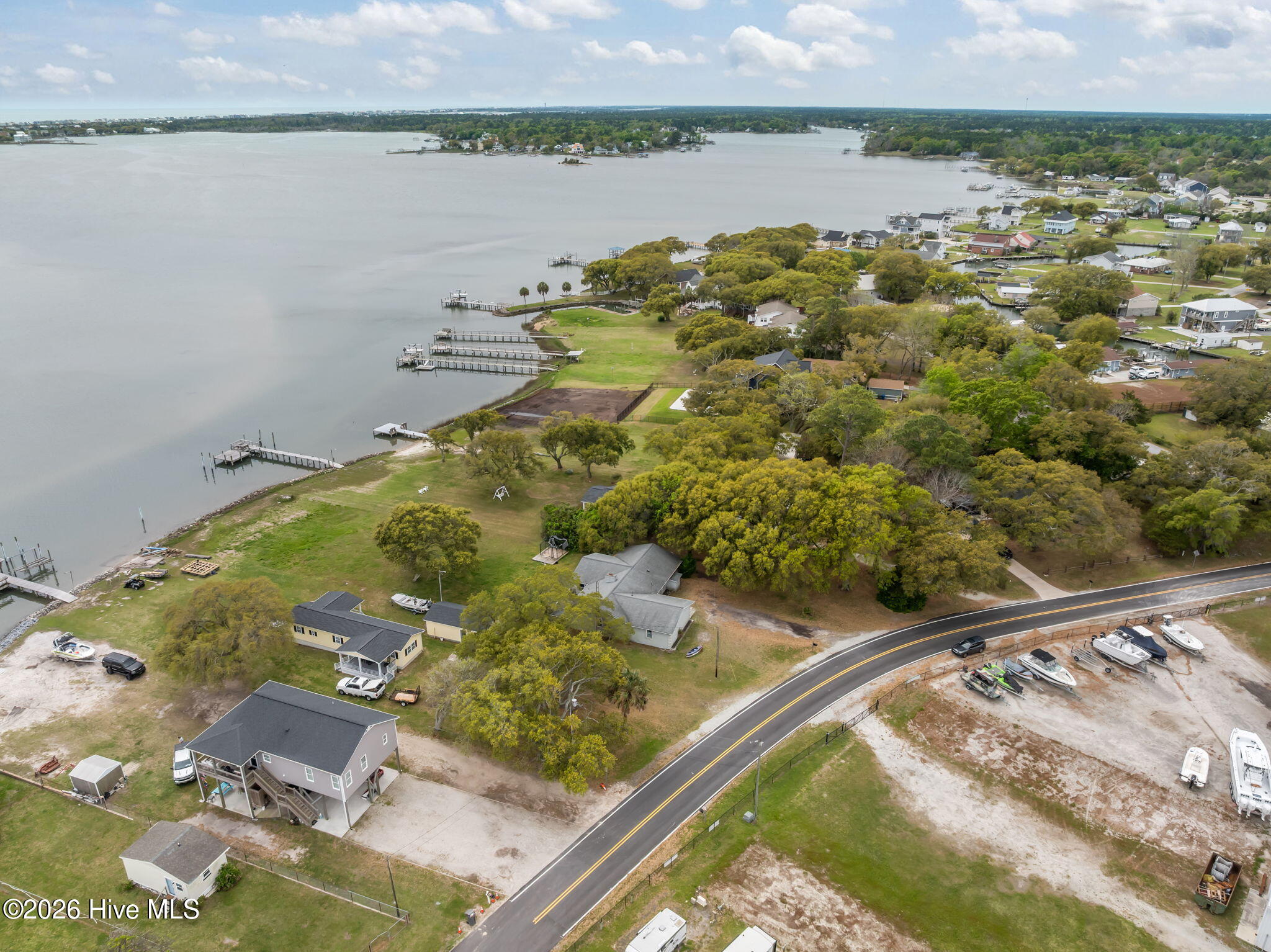 100566095 | Photo 13