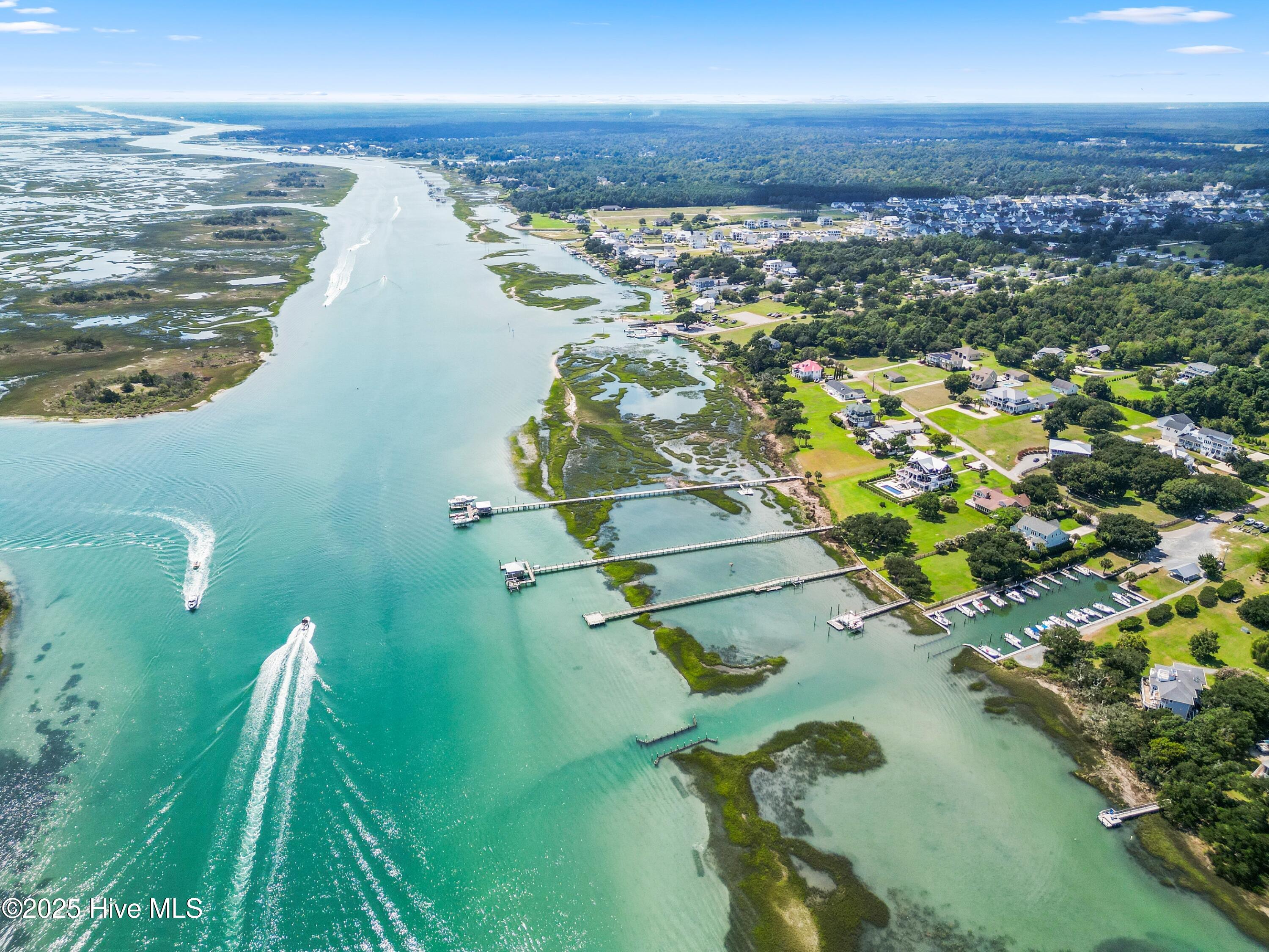 100528995 | Photo 14