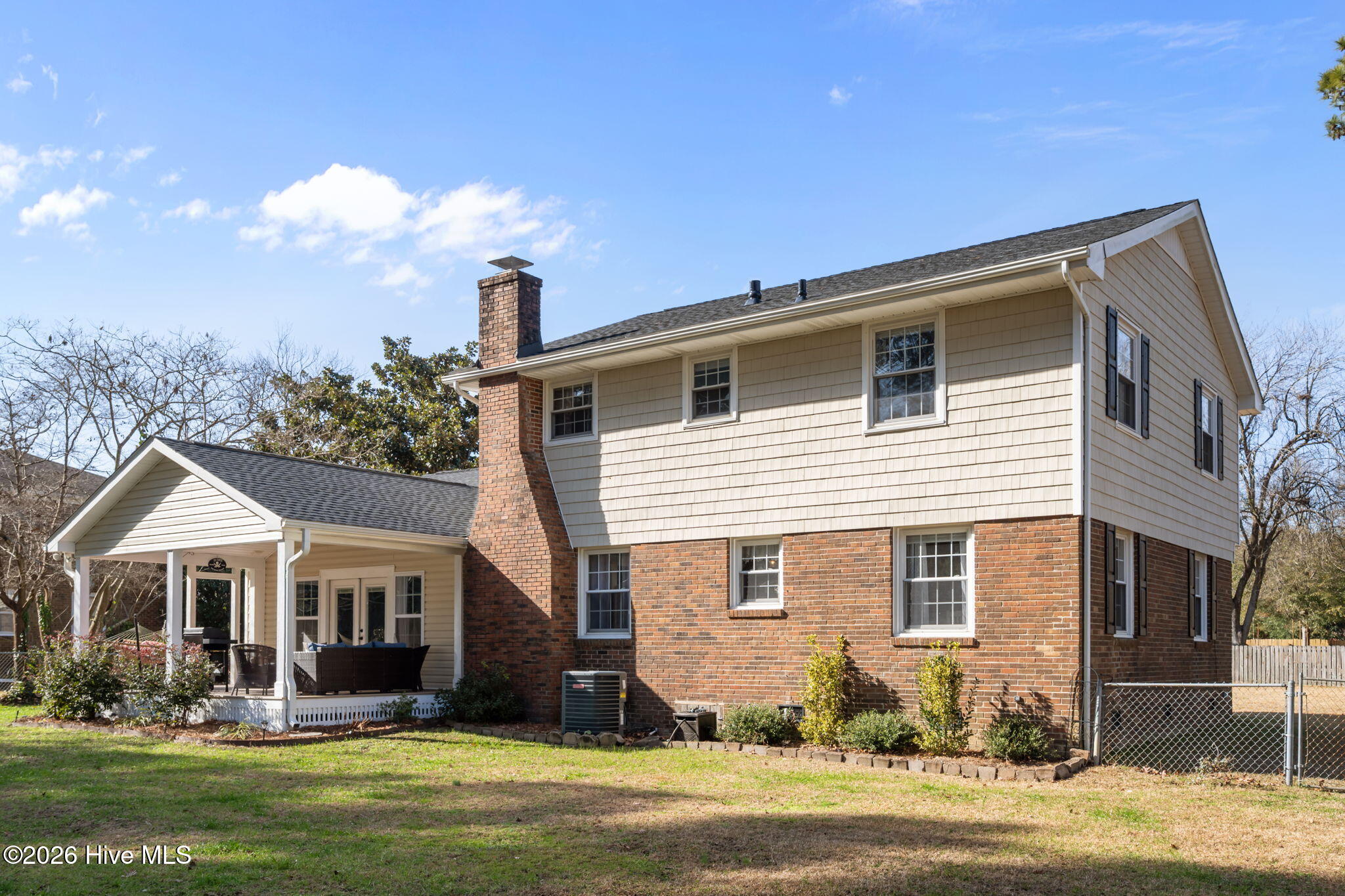 100547741 | Photo 40