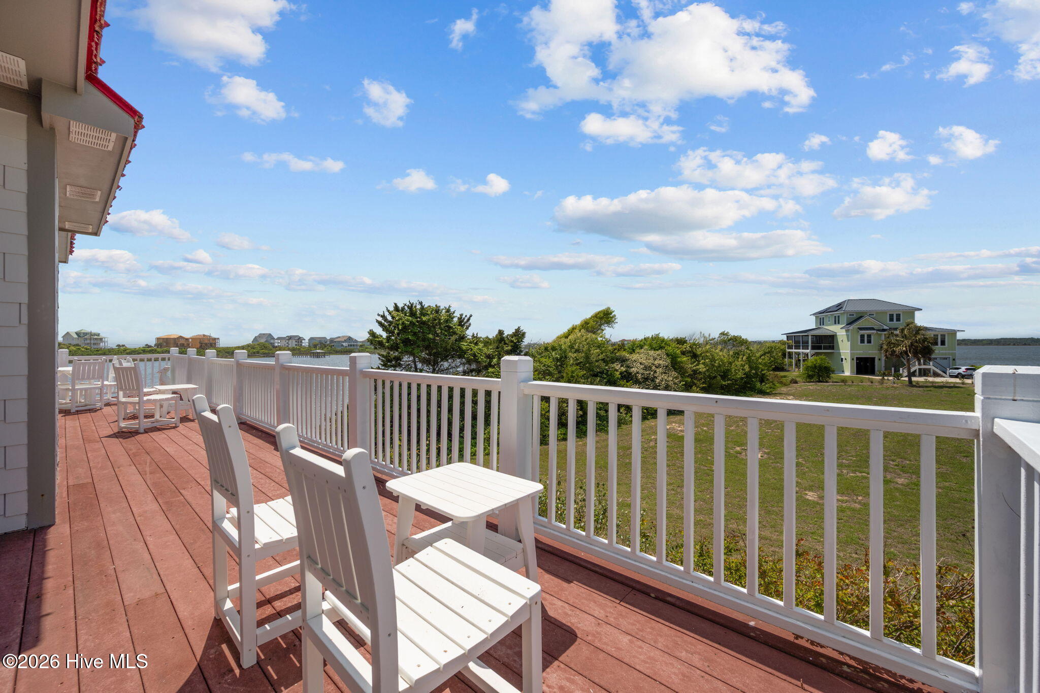 100568549 | Photo 52