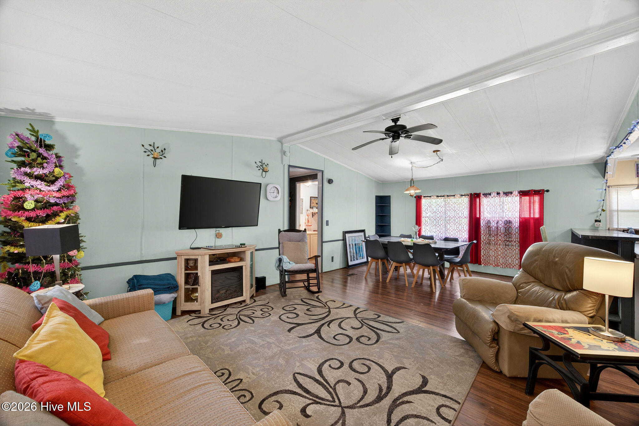 100566333 | Photo 15