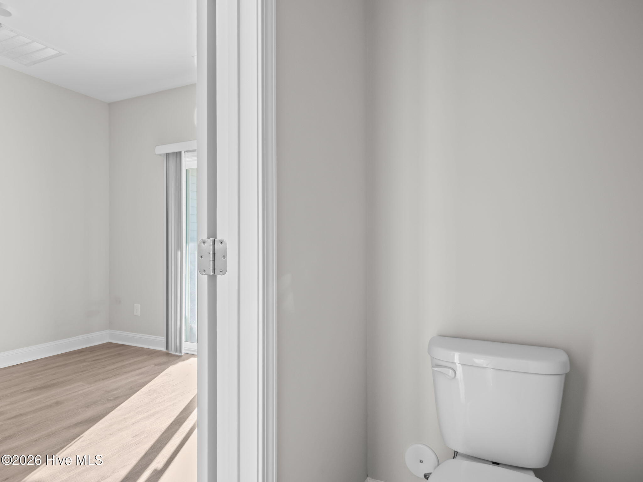 100555227 | Photo 15