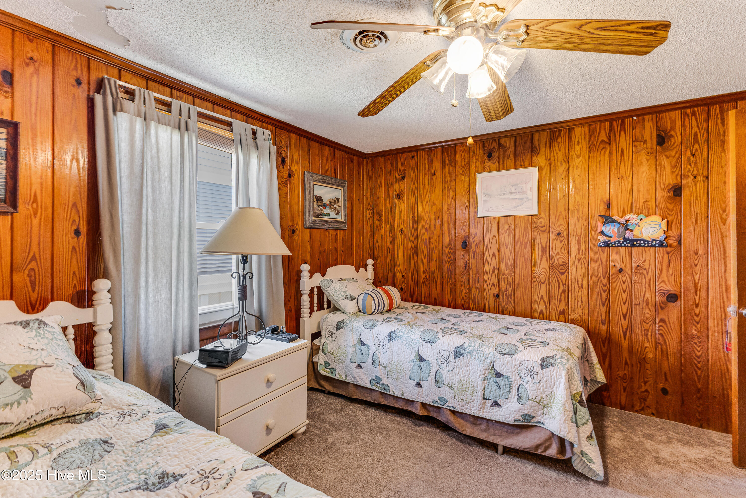 100524957 | Photo 46