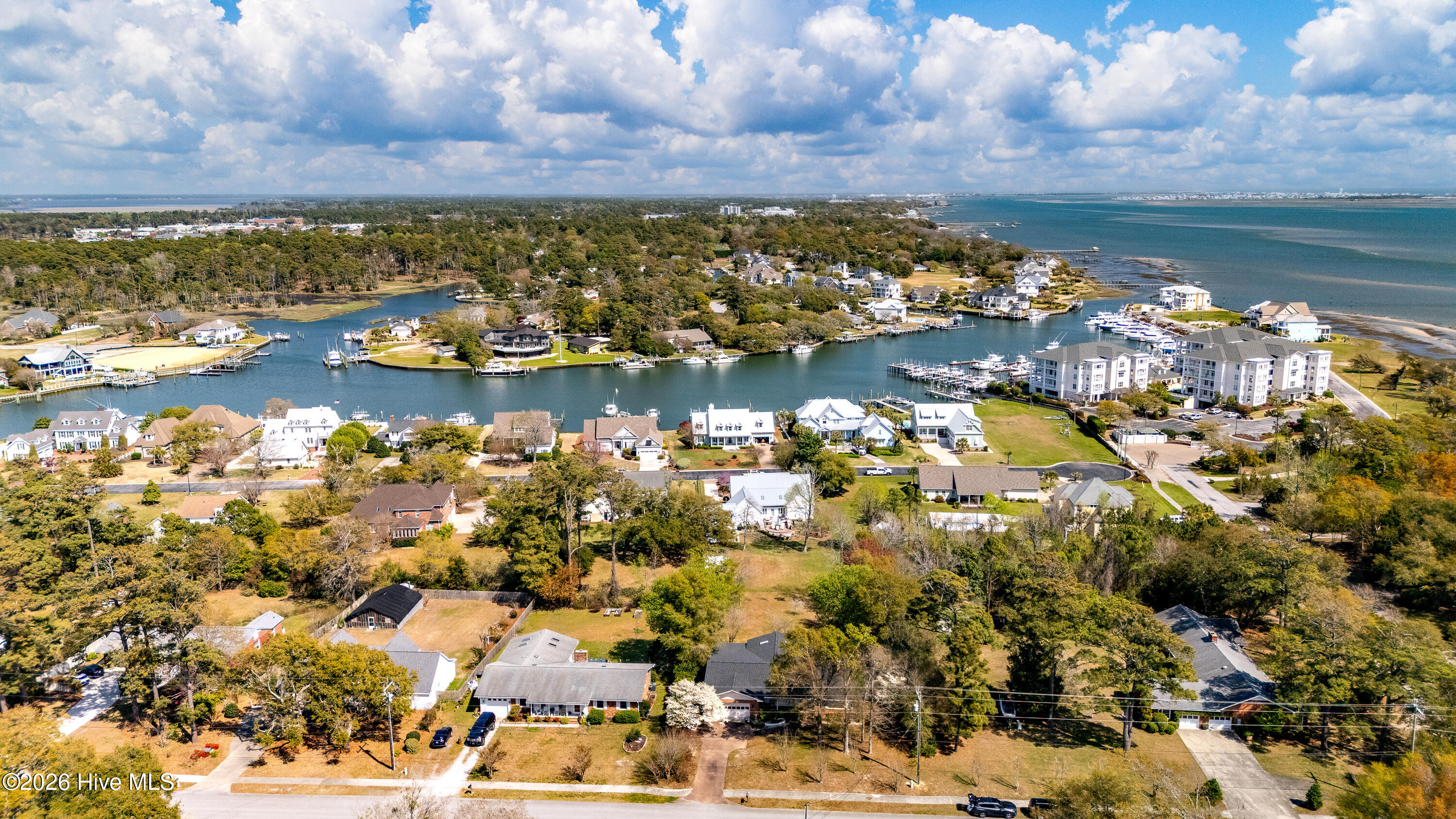 215 Harbor Drive,Morehead City