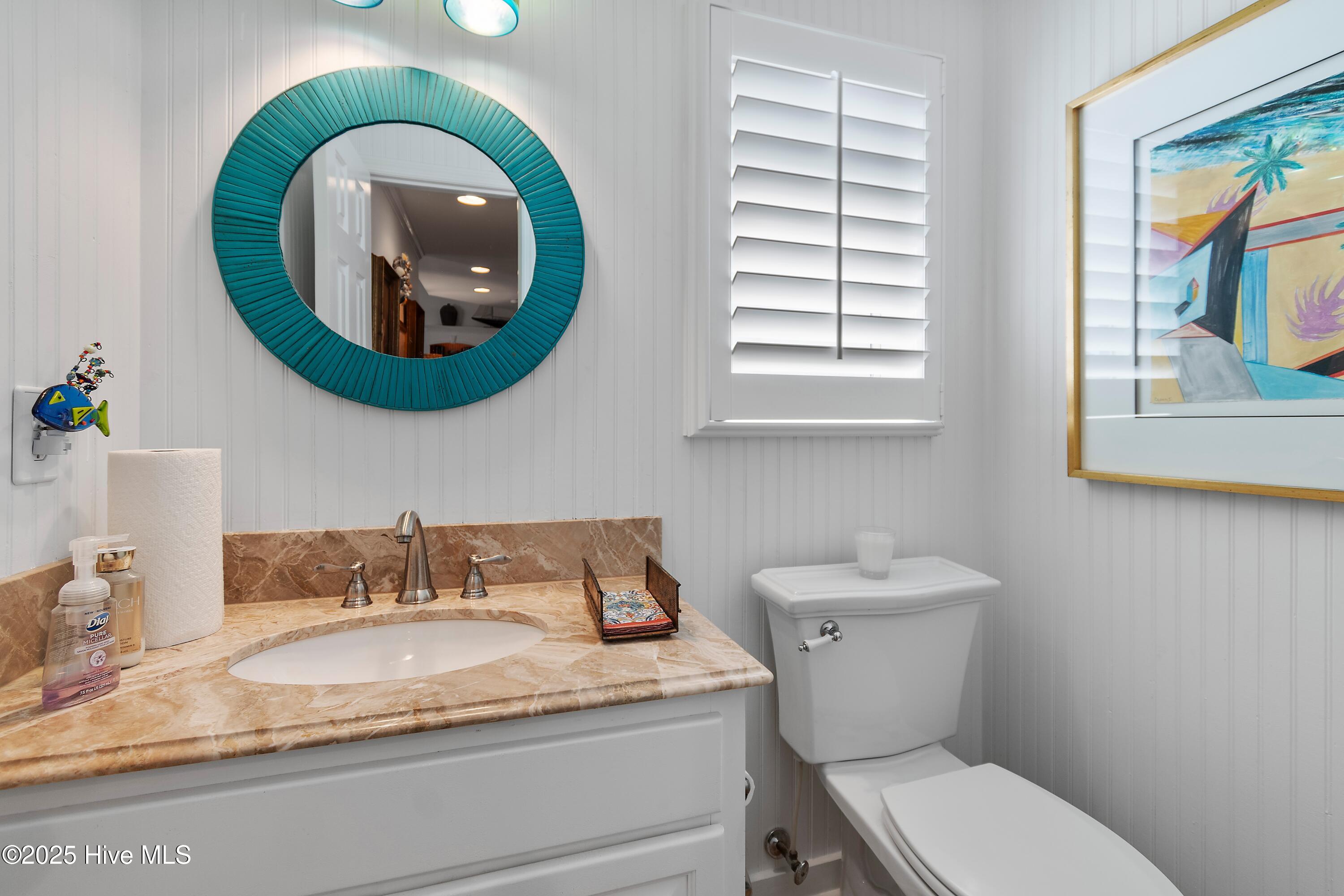 100527373 | Photo 24