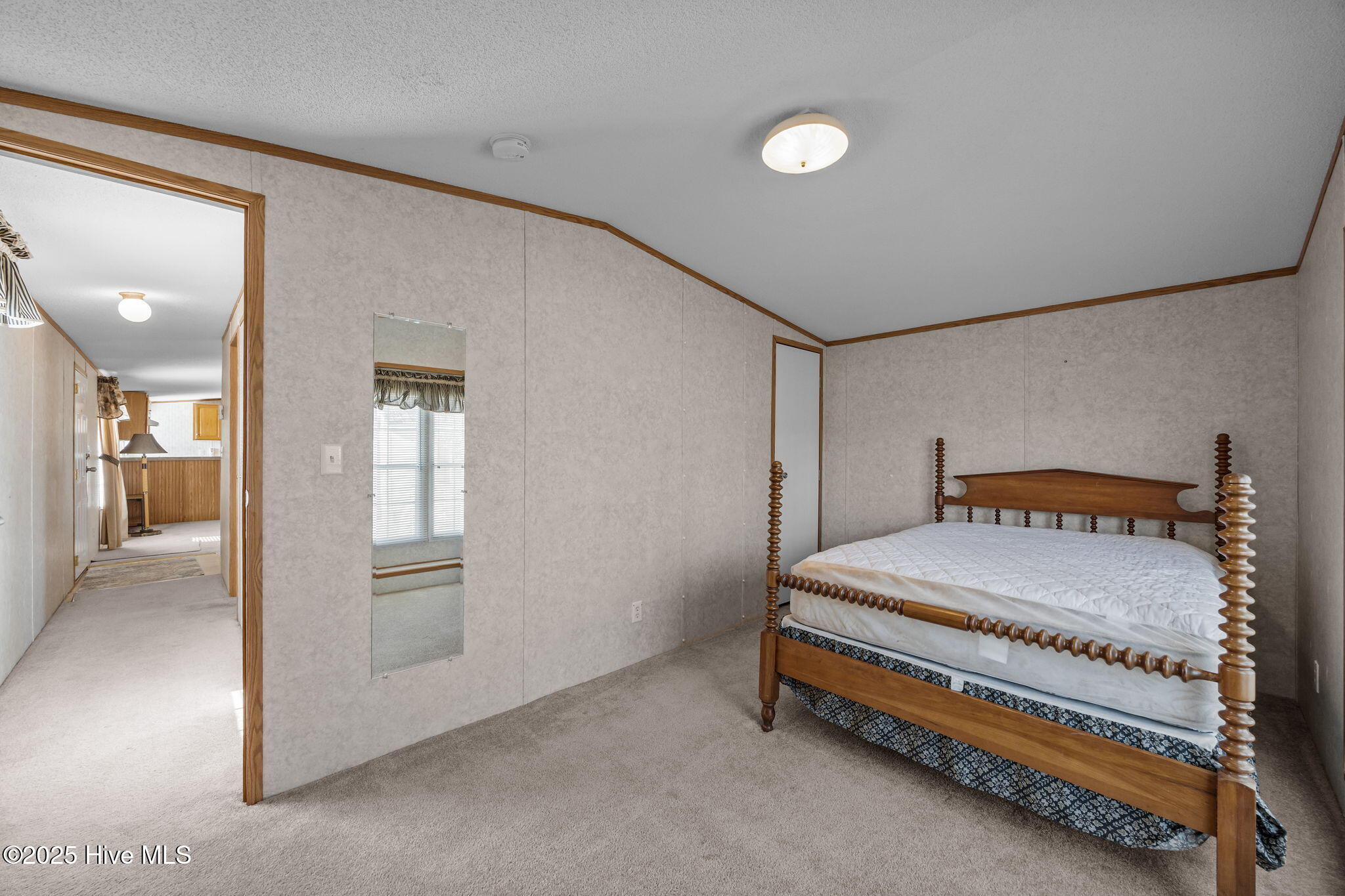 100545328 | Photo 30